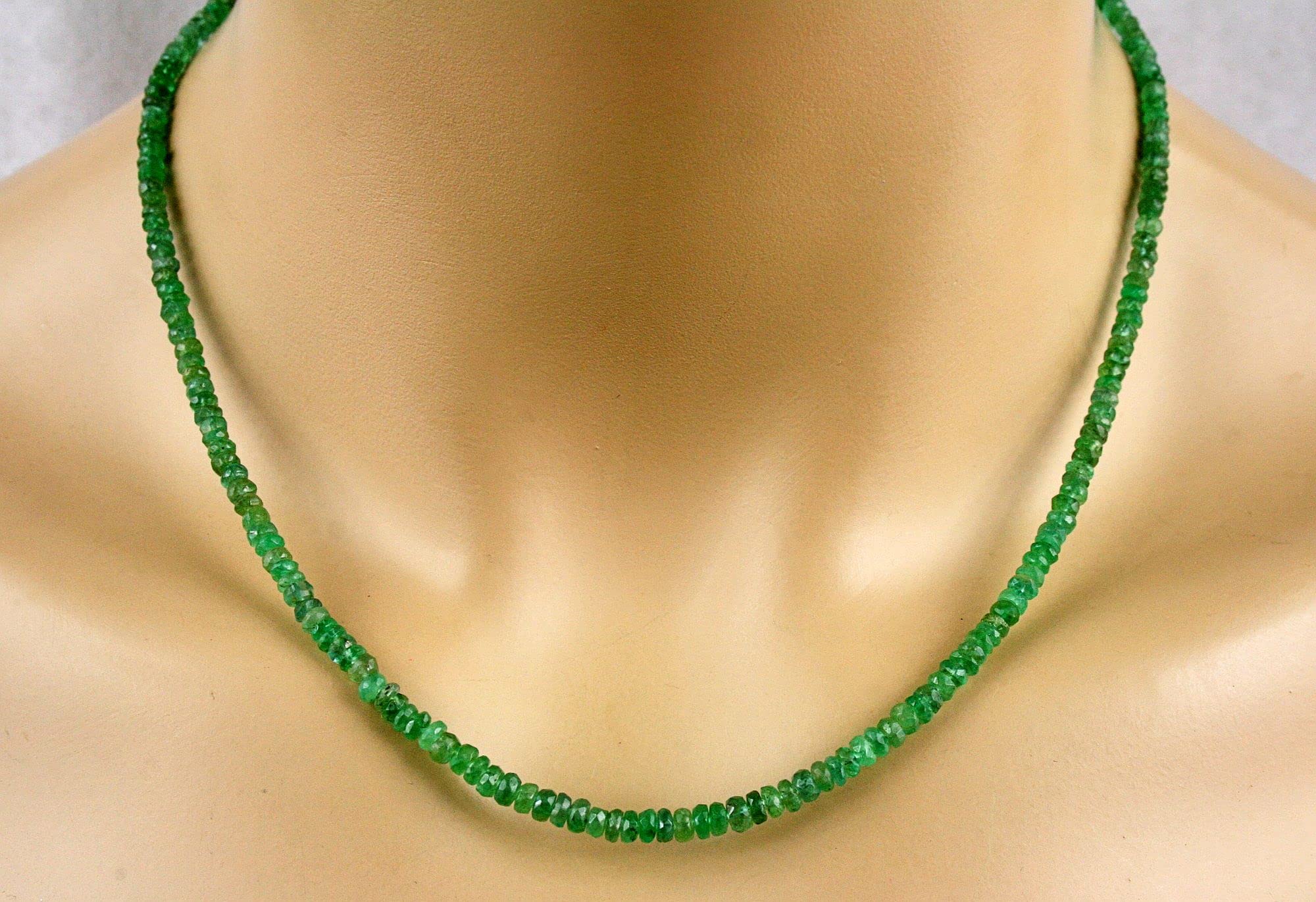 Smaragd Kette - Collier in grün, 60 Karat