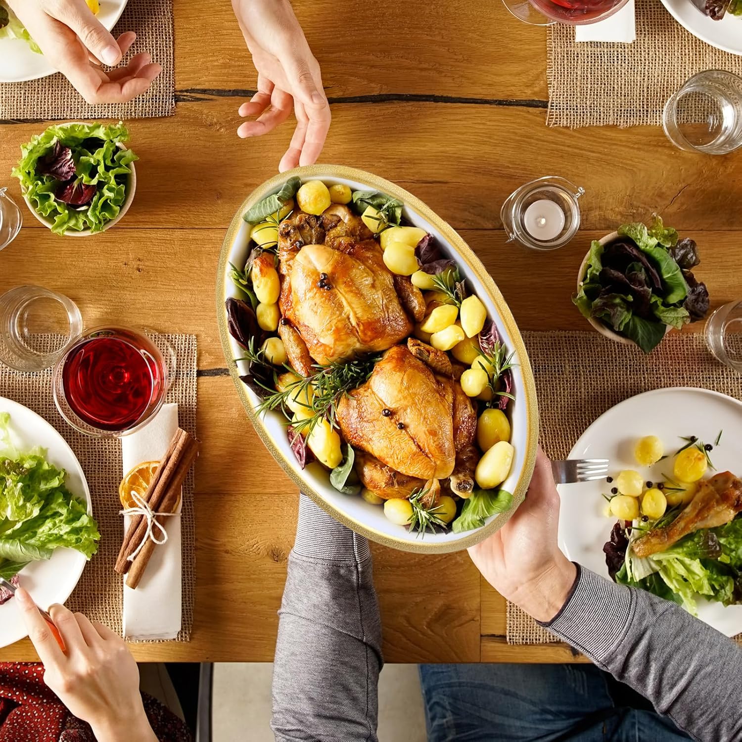 Rtteri 6 Pcs Oval White Serving Platter with Gold Rim Reusable Heavy Plastic Oval Dinner Plates White Serving Trays Wedding Platter for Turkey Meat Fish Party (16.5 x 11 x 0.67 Inches)