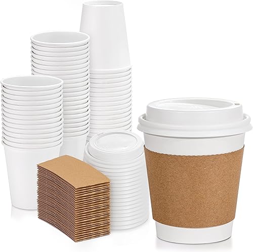 Fit Meal Prep Paquete de 50 tazas de café desechables de 10 onzas con tapas y mangas, tazas de café premium con tapas, taza de papel blanco caliente