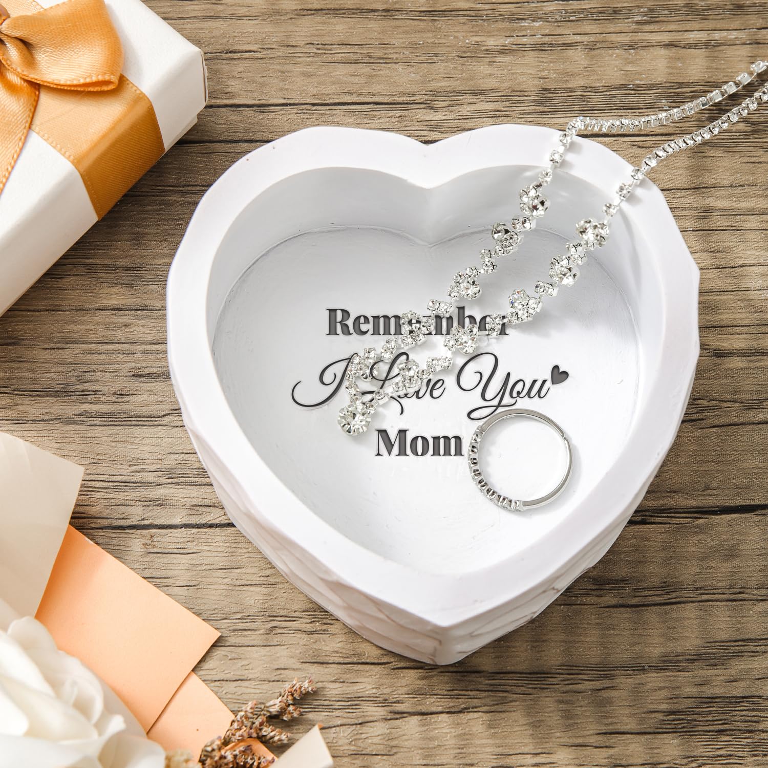 Mom and Daughter Figurine Small Keepsake Box - Mothers Day Birthday Gift for Best Moms from Daughter, Mother of The Bride Gifts - Mother in Law Gifts, 3D Resin Hand-Painted Jewelry & Trinket Box