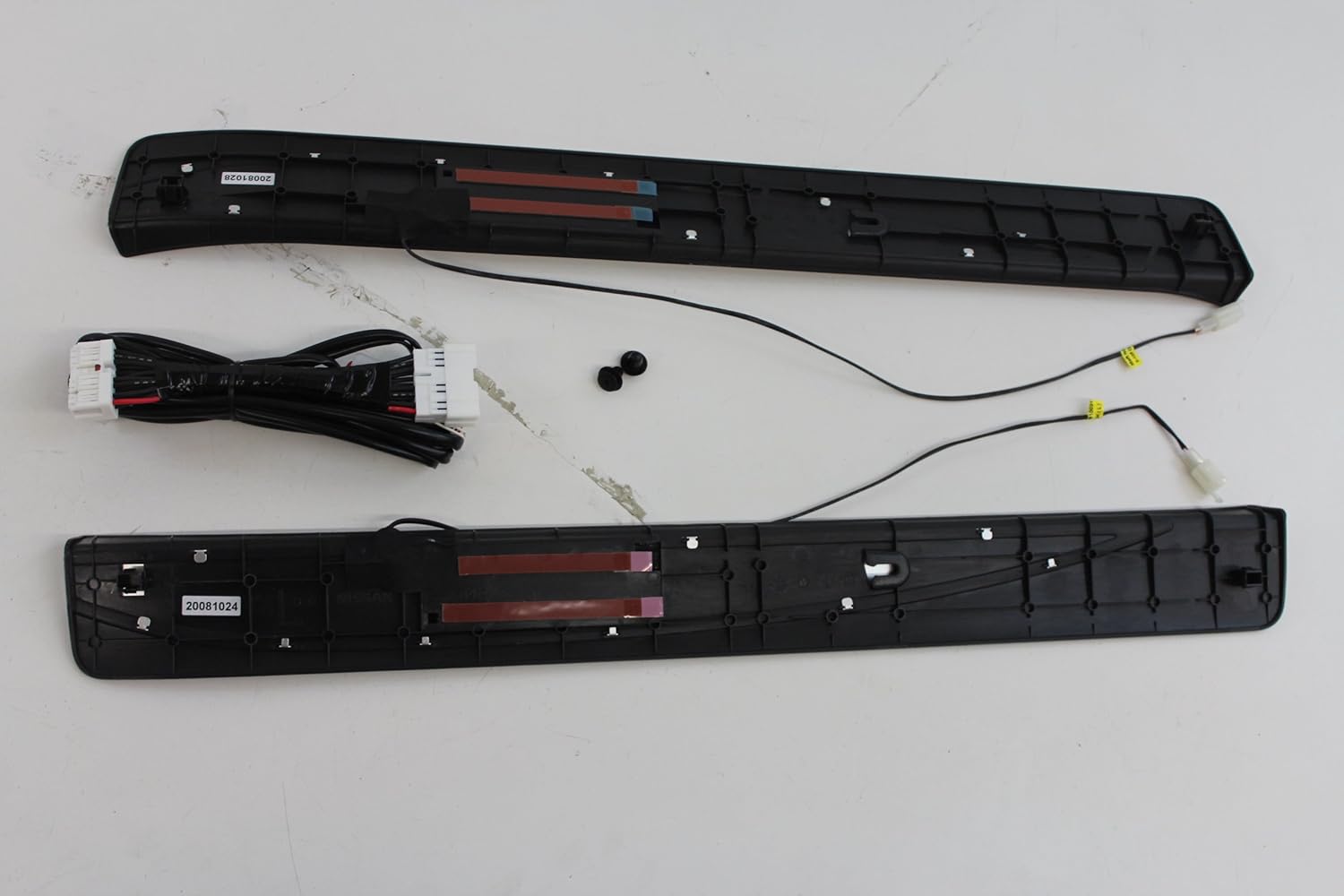 Genuine Nissan Accessories G6950-1EA0A Illuminated Kick Plate