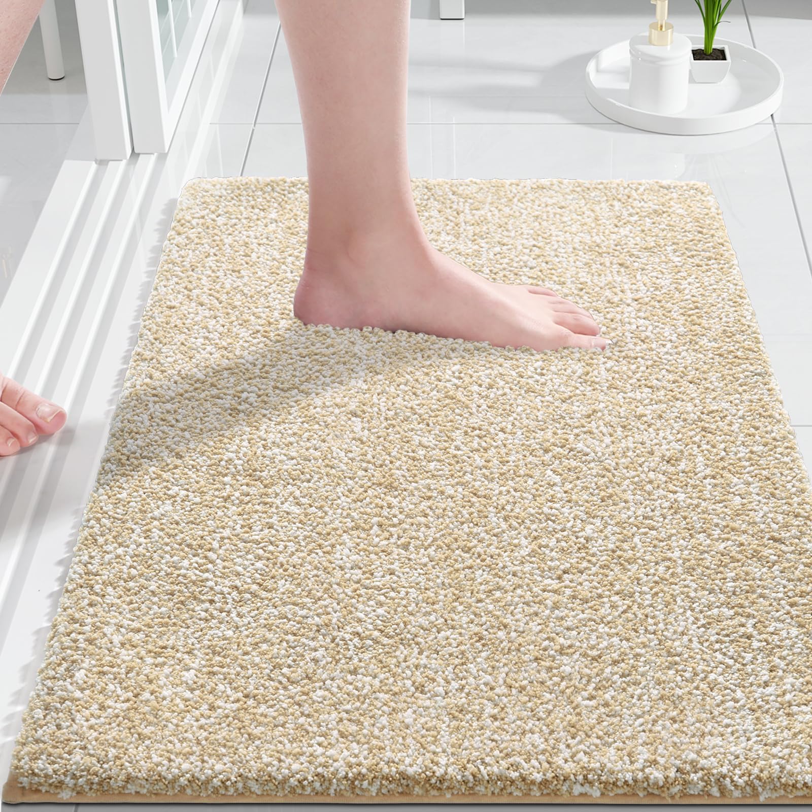 Yimobra Alfombra de baño antideslizante, extra suave y cómoda, absorbente de agua, gruesa y lavable a máquina, mullida para ducha y bañera, beige claro y blanco, 92 x 61 cm