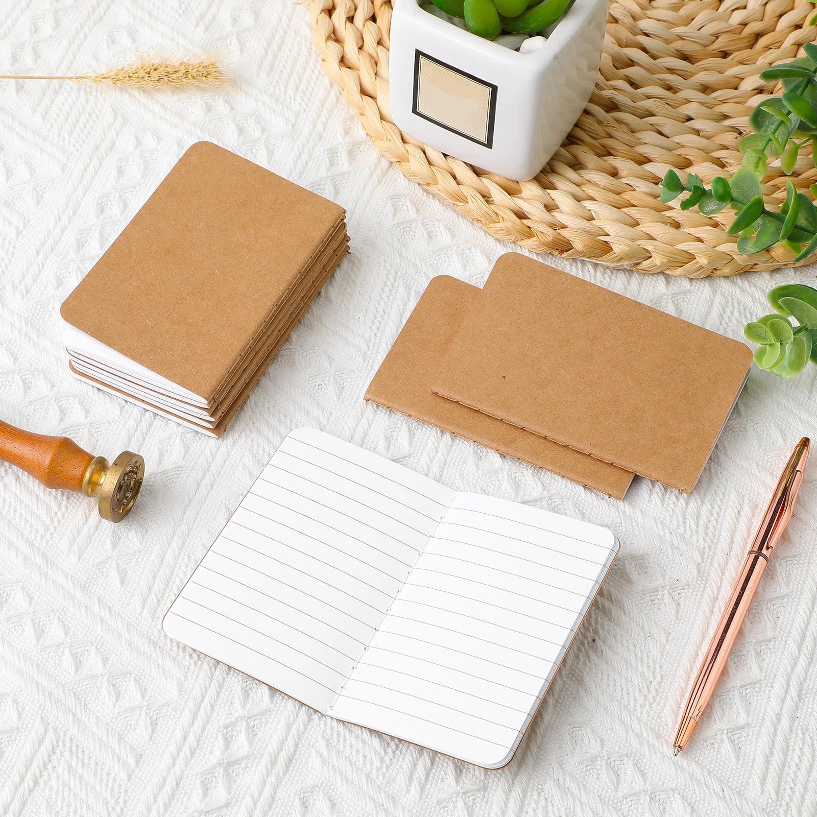 Harloon 200 Pack Pocket Notebook Softcover Mini Journals 2.5 x 4 Inches Small Notepad Mini Journal Kraft Brown Notebook Tiny Memo Notepad for Travel Diary Student Kid Office School, 24 Sheets/Pack