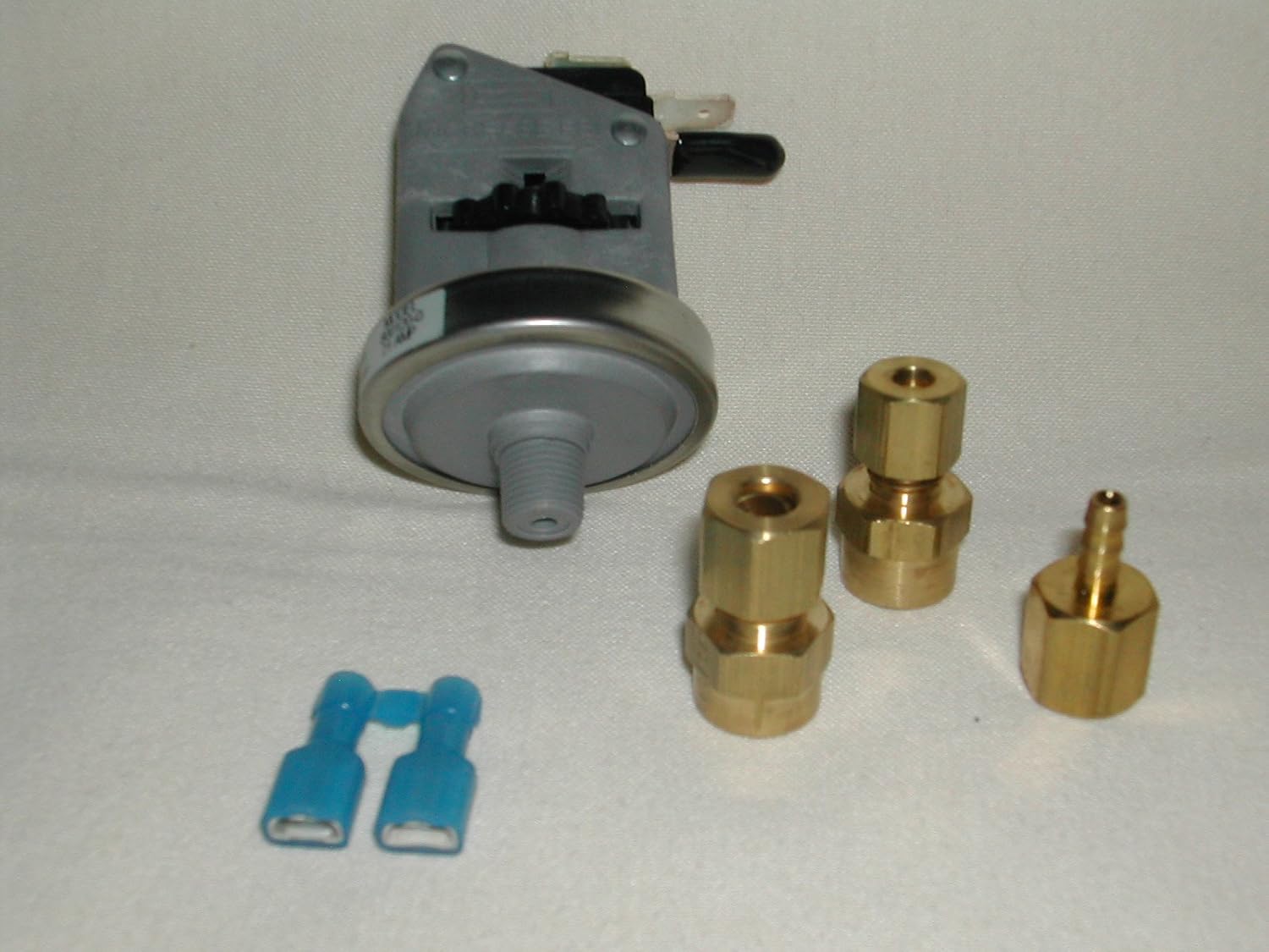 Pool and Spa Pressure Switch 25 AMP 1/8" NPT Plastic 24/240