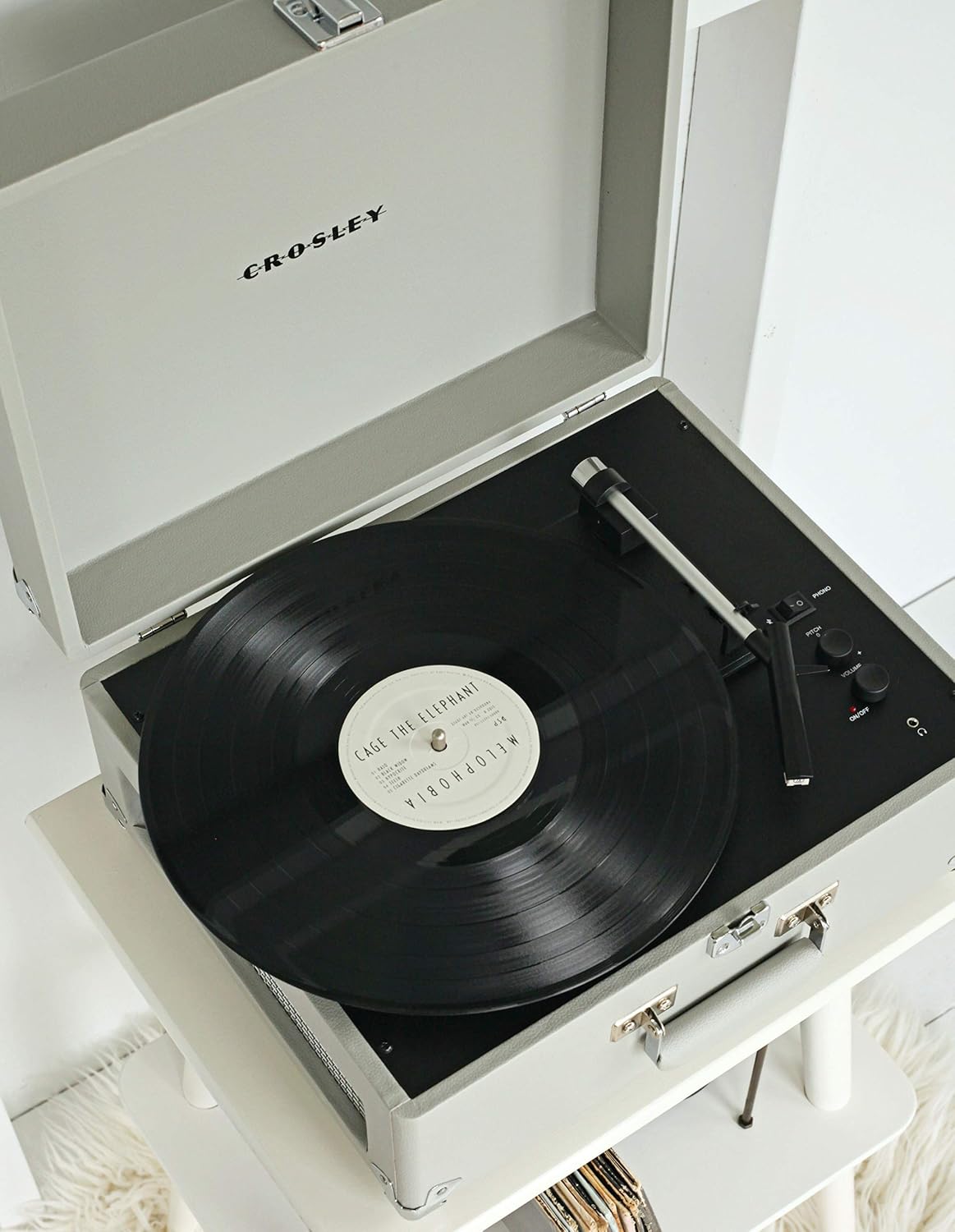 Crosley CR6253A-GY Anthology Vintage 3-Speed Bluetooth Suitcase Turntable, Gray image 3