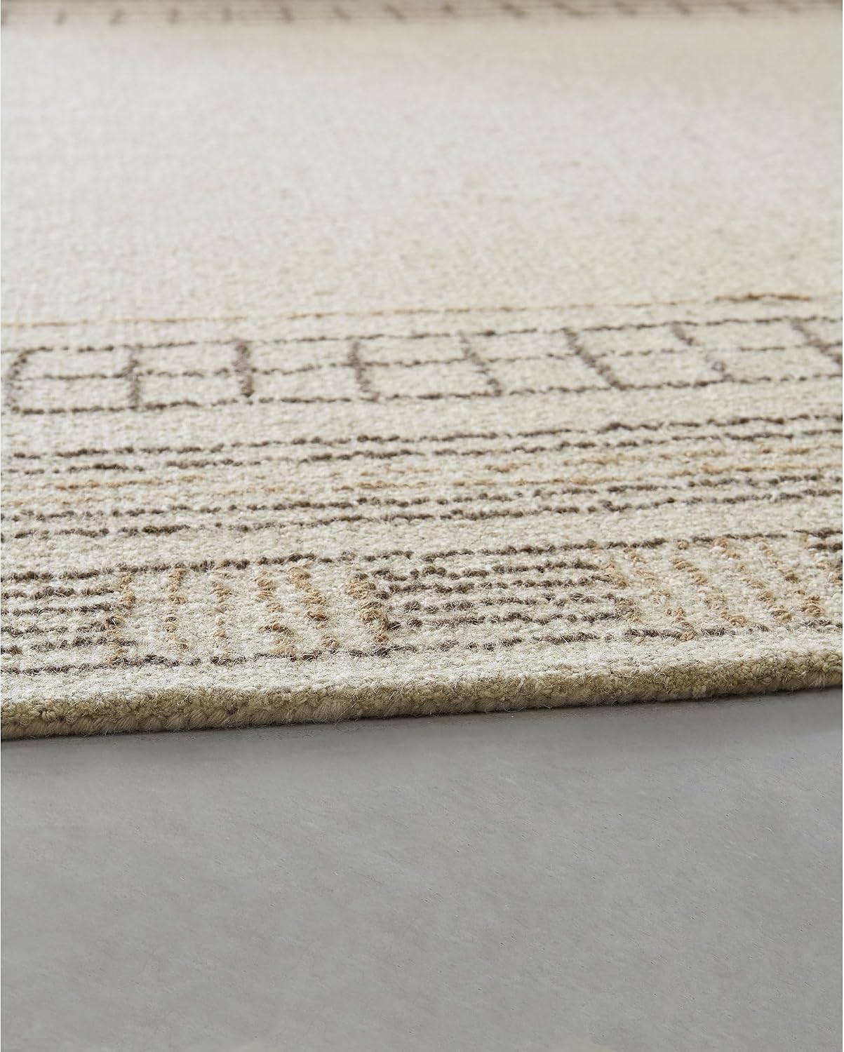 Signature Design by Ashley 8x10 Hand Tufted Wool and Jute Rug, Taupe | Premium 96% wool area rug, 4% jute blend with 10 mm pile, Bordered transitional style for living rooms, Idaman Series