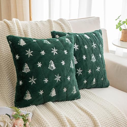 Miniatura 10 de SHITURRE Juego de 2 fundas de almohada decorativas blancas de Navidad, fundas de cojín con lentejuelas de 20 x 20 pulgadas, fundas cuadradas de piel