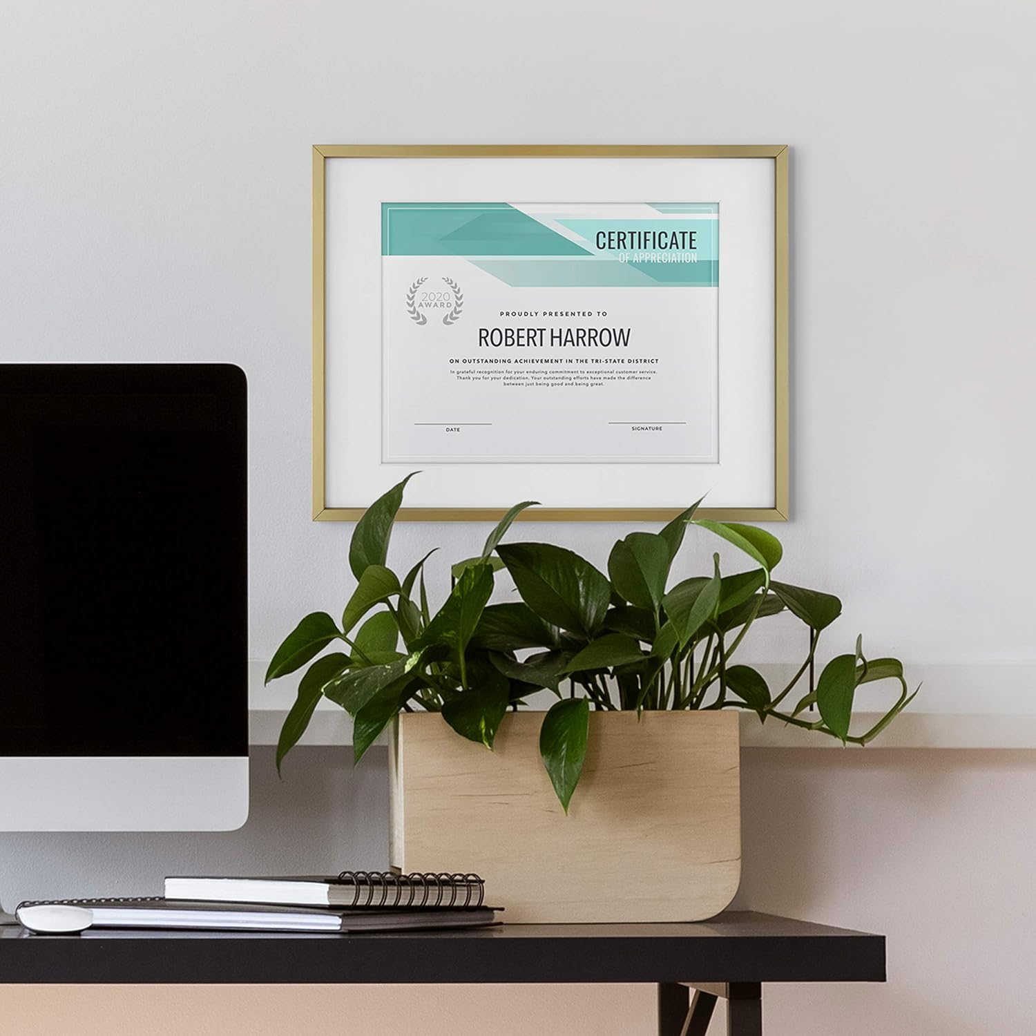 MCS Master & Co. Foundry Metal 11x14 Matted Picture Frame with 8.5x11 Photo Display, Brass Vertical & Horizontal Wall Hanging Frame for Photos & Artwork (1-Pack) - Image 7