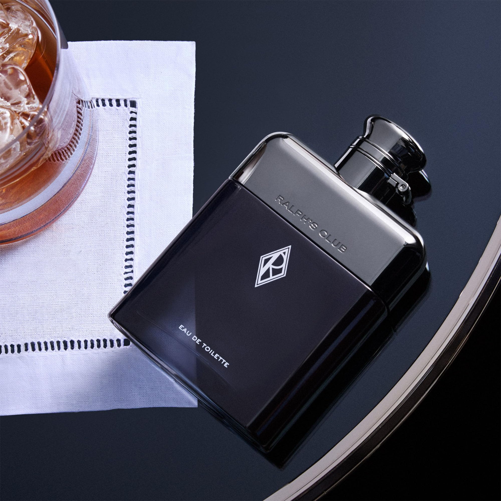 Ralph Lauren Ralph's Club Eau de Toilette, holziger Herrenduft, 100 ml | Fruchtiges Männerparfüm mit Grapefruit, Lavandin und Patchouli, nachfüllbarer Duft mit langanhaltender Signatur