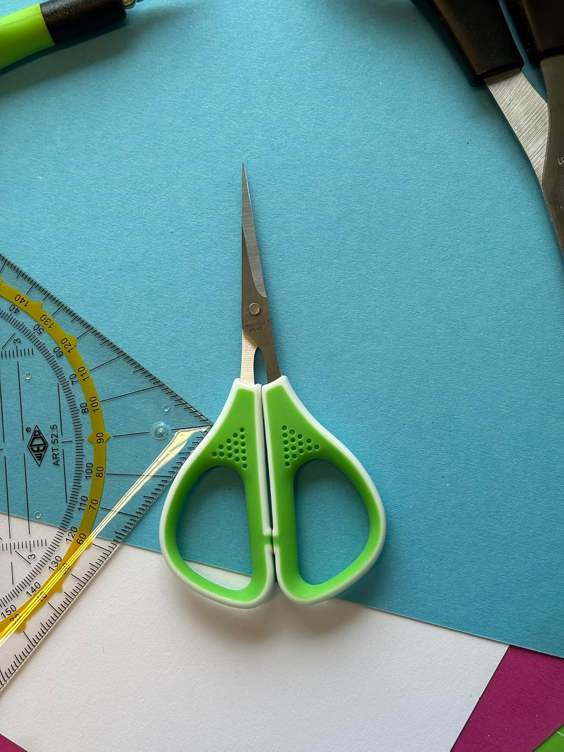 Wedo 975 411 Silhouette Scissor - Apple Green/White