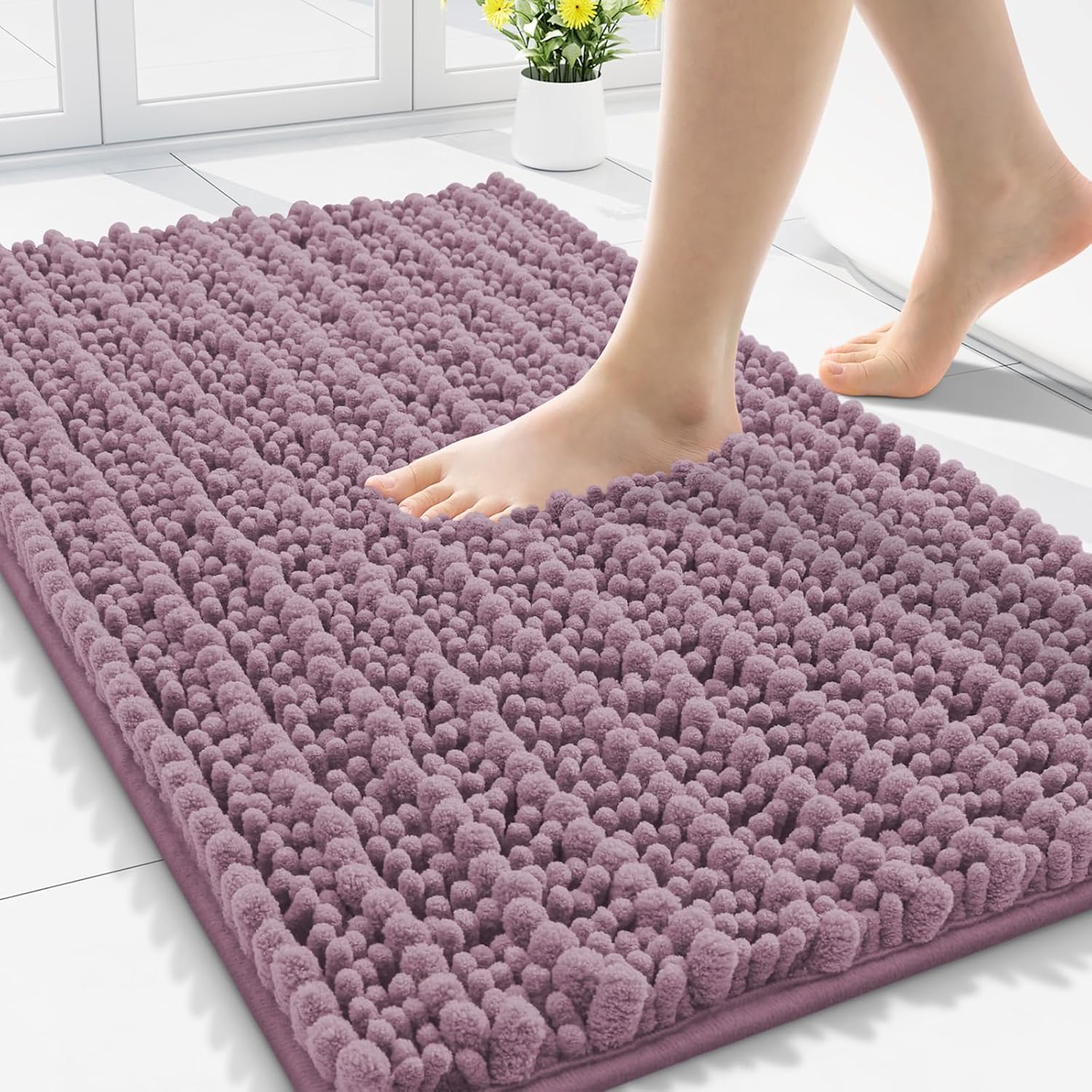 Smiry Bathroom Rugs Mat 30×20, Extra Soft Absorbent Chenille Bath Rugs, Non Slip Rubber Backing Machine Washable Quick Dry Bath Mats for Bathroom Floor, Tub, Shower, Home Decor Accessories, Deep Plum