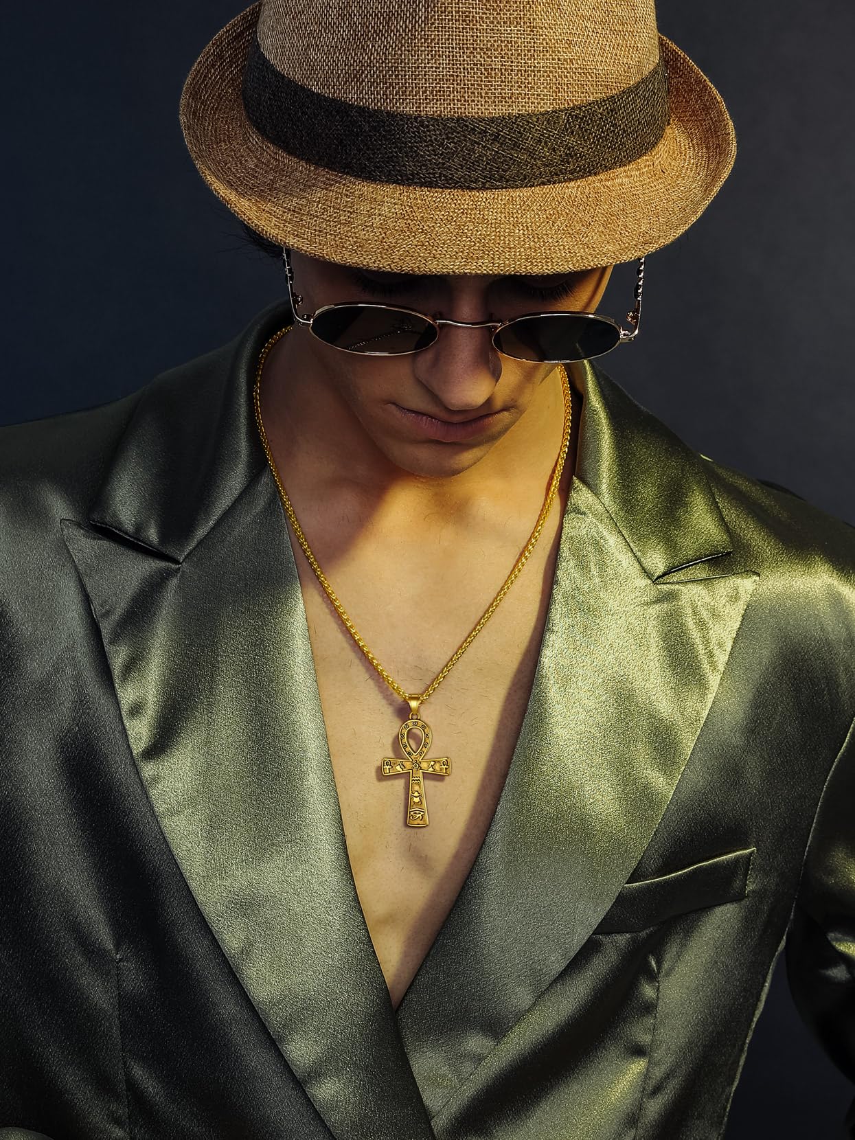 Richsteel Collana da uomo con ciondolo a forma di occhio di Horus, con ciondolo a forma di croce egiziana, collana in acciaio inox da 55,9 a 61 cm, con incisione del nome, fornita con confezione