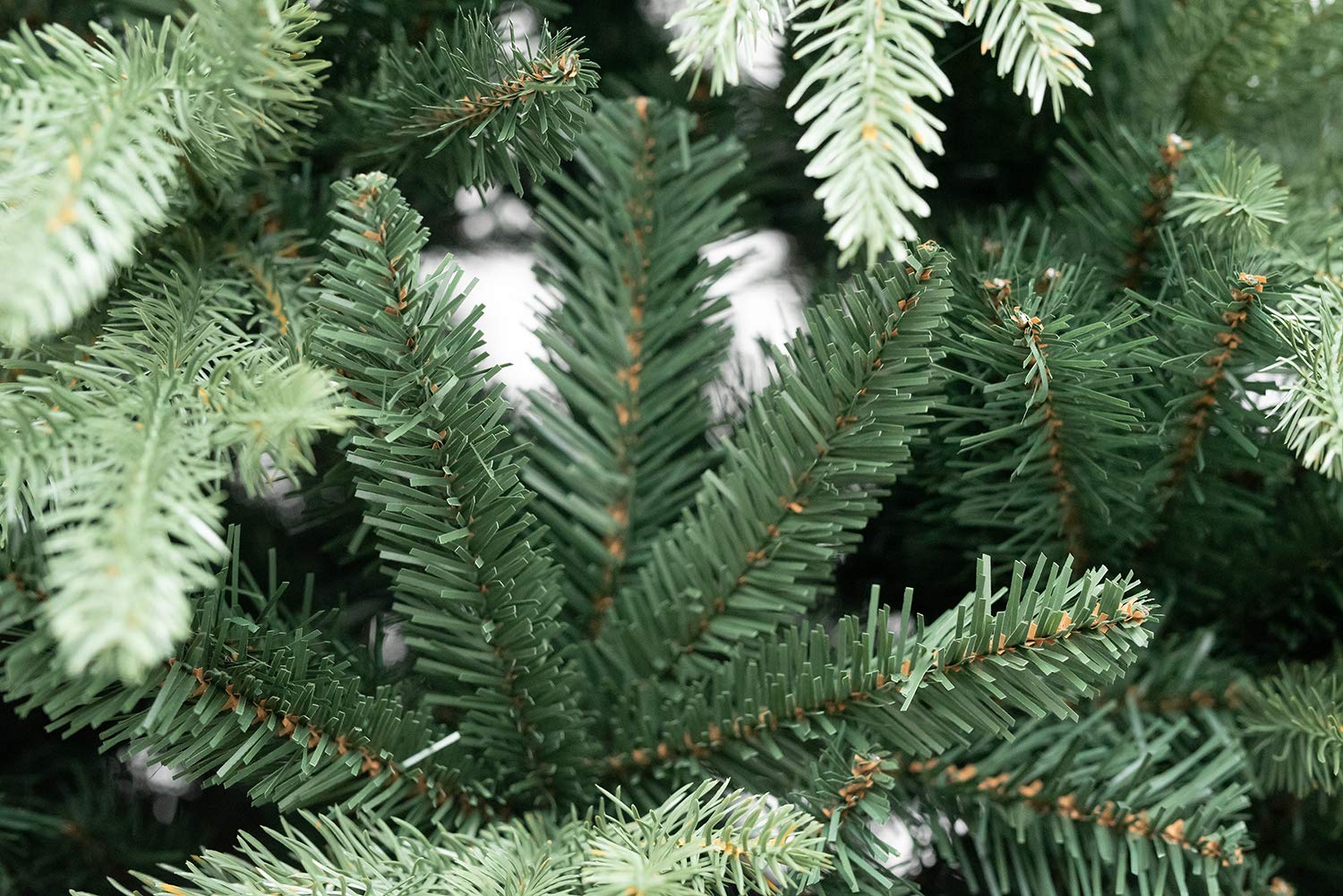 XONE Albero di Natale Kennedy 210cm | Pino Realistico ed Elegante | Abete in PE Effetto Real Touch + PVC Altissima qualità