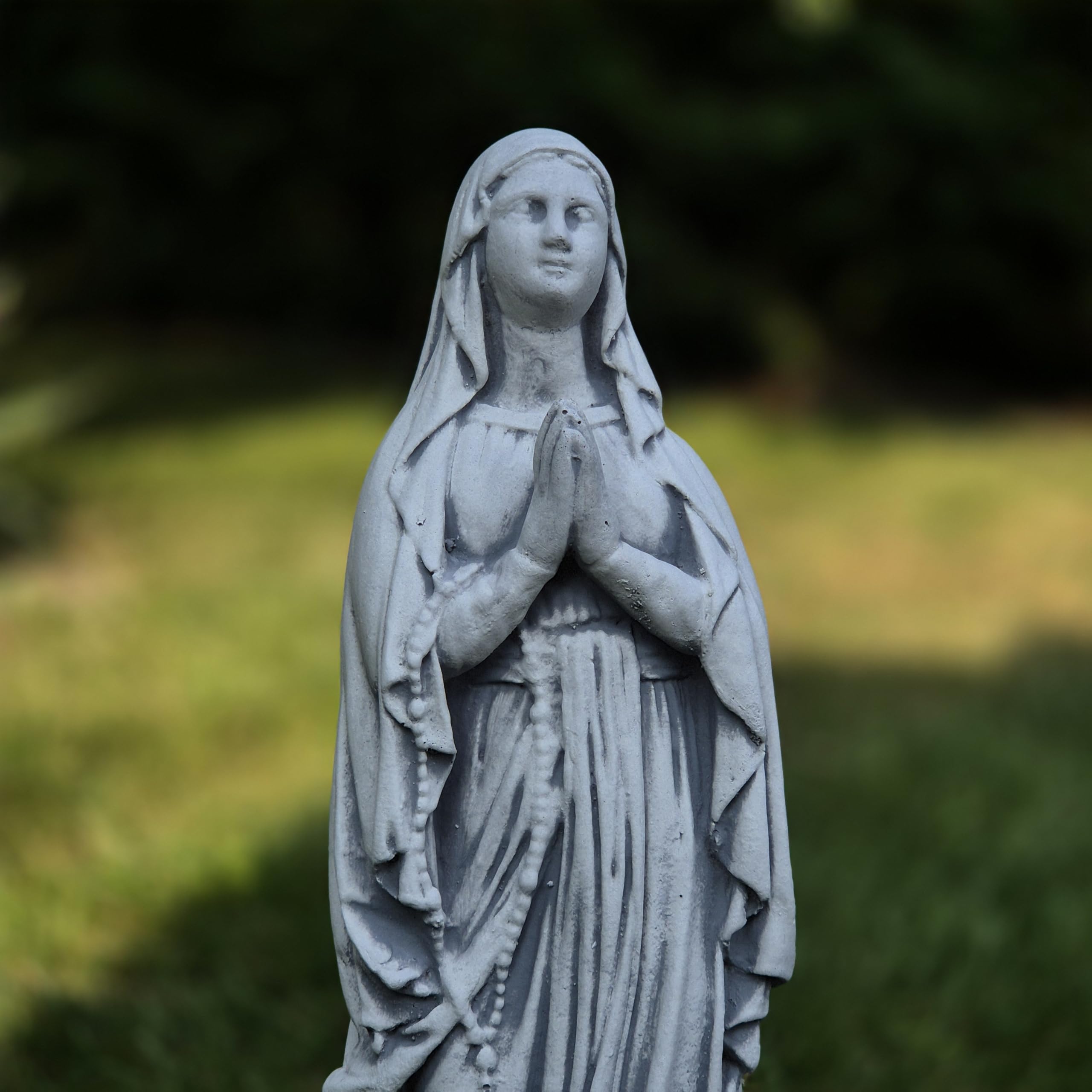 FABRIQ Madonna Statue de Vierge Marie en pierre coulée de 38 cm, 2 kg, résistante aux intempéries et peinte à la main, figurine de Vierge catholique pour jardin, église et maison