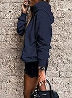 Vista 2 de SHEWIN - Sudadera casual con capucha de manga larga para mujer, ligera, color liso, holgada, con bolsillo