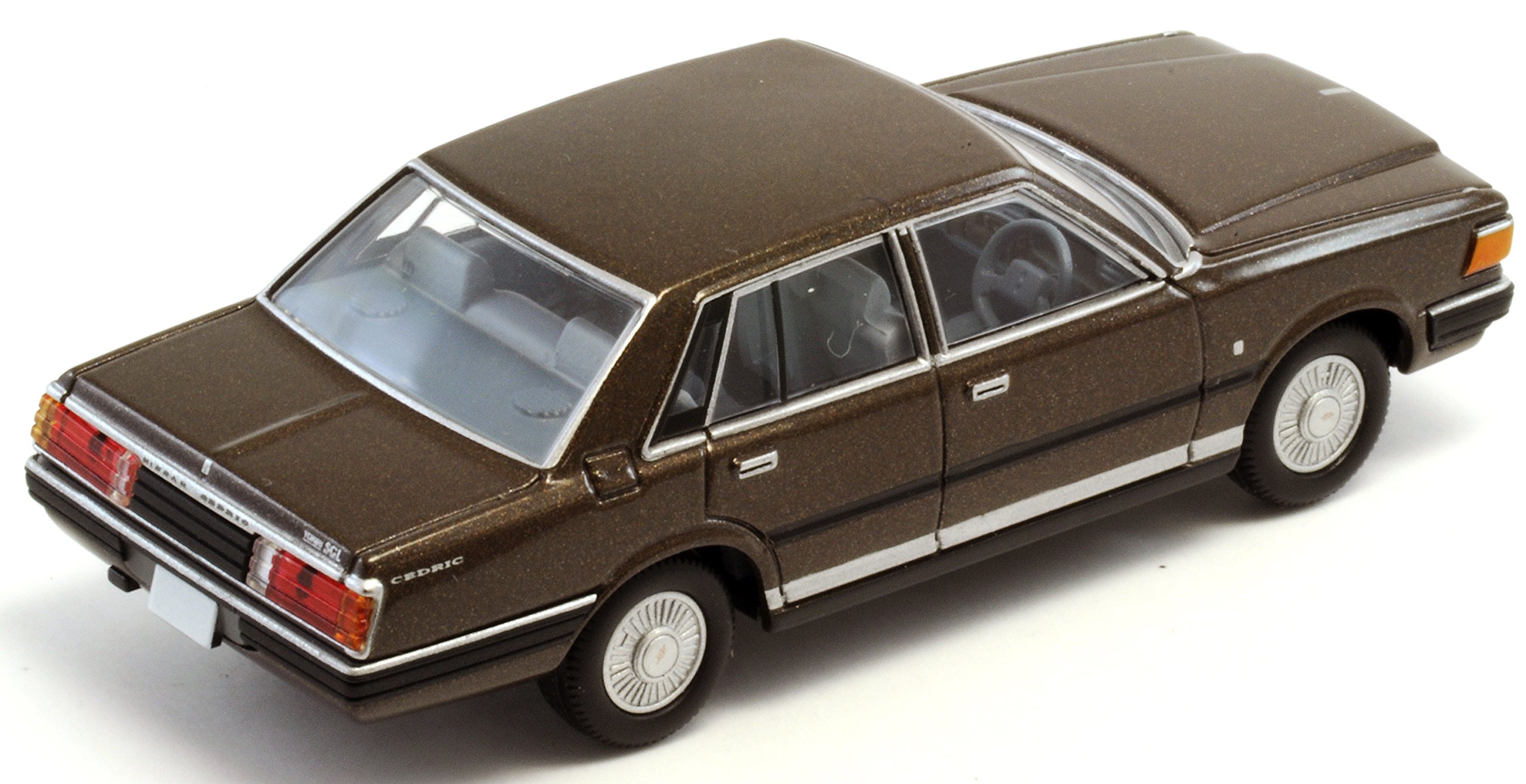 Amazon.co.jp: Tomica Limited Vintage Neo LV-N112a Nissan Cedric