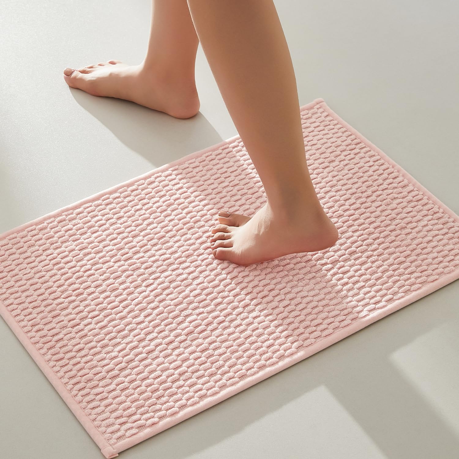 TYUU Pink Bathroom Rugs Non Slip Washable, Super Absorbent Thin Bath Mat Small Quick Dry Low Pile Bathroom Rug, Pink 16"x24"