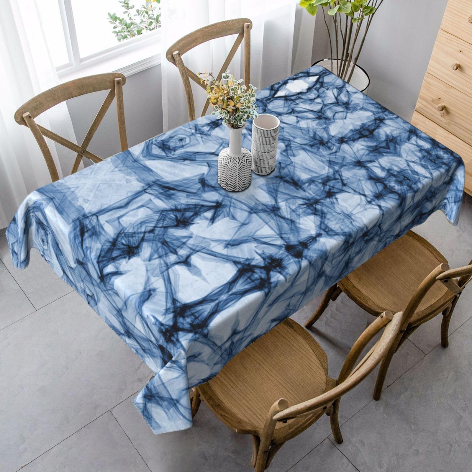 Nappe rectangulaire marbre bleu nuit, le raffinement pour table de fête