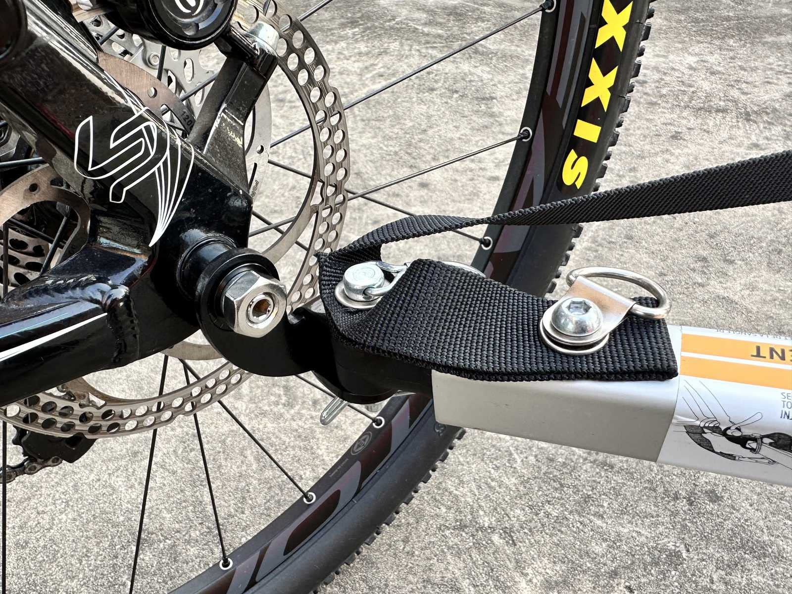 Attache De Remorque Vélo 12,2 Mm – Compatible Burley Bee & Anciens Modèles – Fonctionne Avec Freins à Disque (coude 90°)
