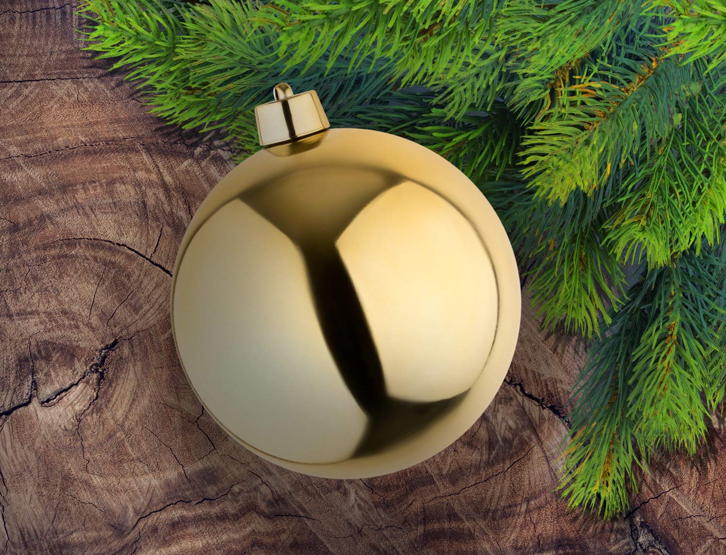 4 Grandes Boules de Sapin de Noël dorées Brillantes de 25 cm de diamètre. De Haute qualité pour l'intérieur et résistante aux intempéries pour l'extérieur, avec Un Anneau métallique