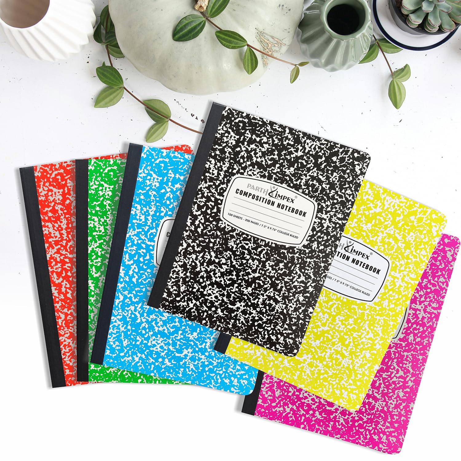 PARTH iMPEX Confezione da 12 quaderni per composizione universitaria a righe, 200 pagine (100 fogli), 22,5 x 19,5 cm, copertina rigida, a righe, colori assortiti, per scuola e ufficio