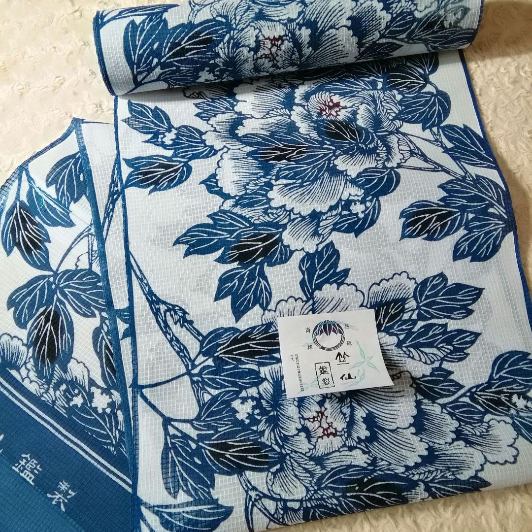 Amazon.co.jp: 竺仙 綿紅梅小紋 風に吹かれる牡丹 綿100% 反物 