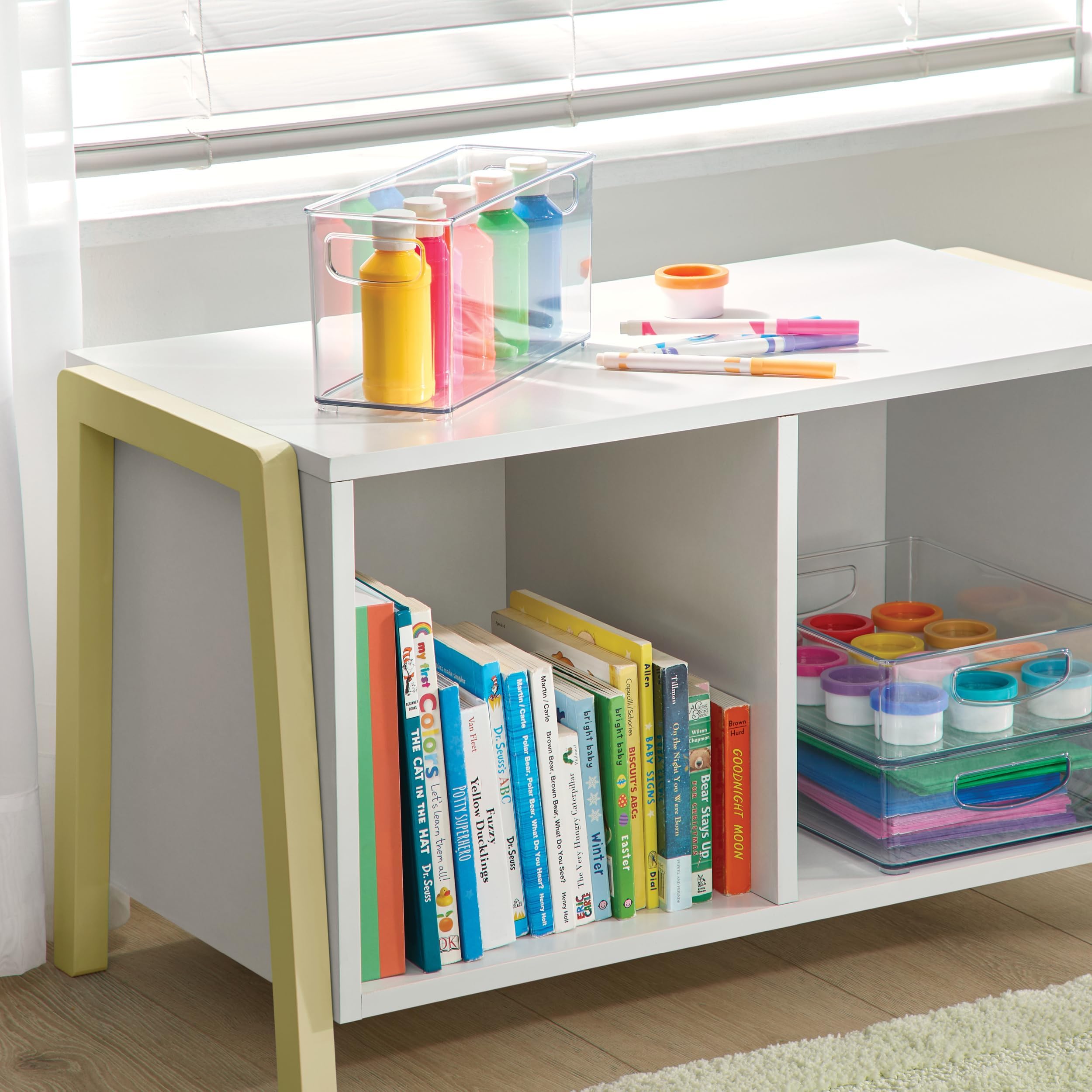 InterDesign iDesign - Contenedor apilable de plástico para despensa, con asas para armarios o nevera, juego de 2 unidades, transparente | Contenedor de almacenamiento con asas, para armarios o neveras