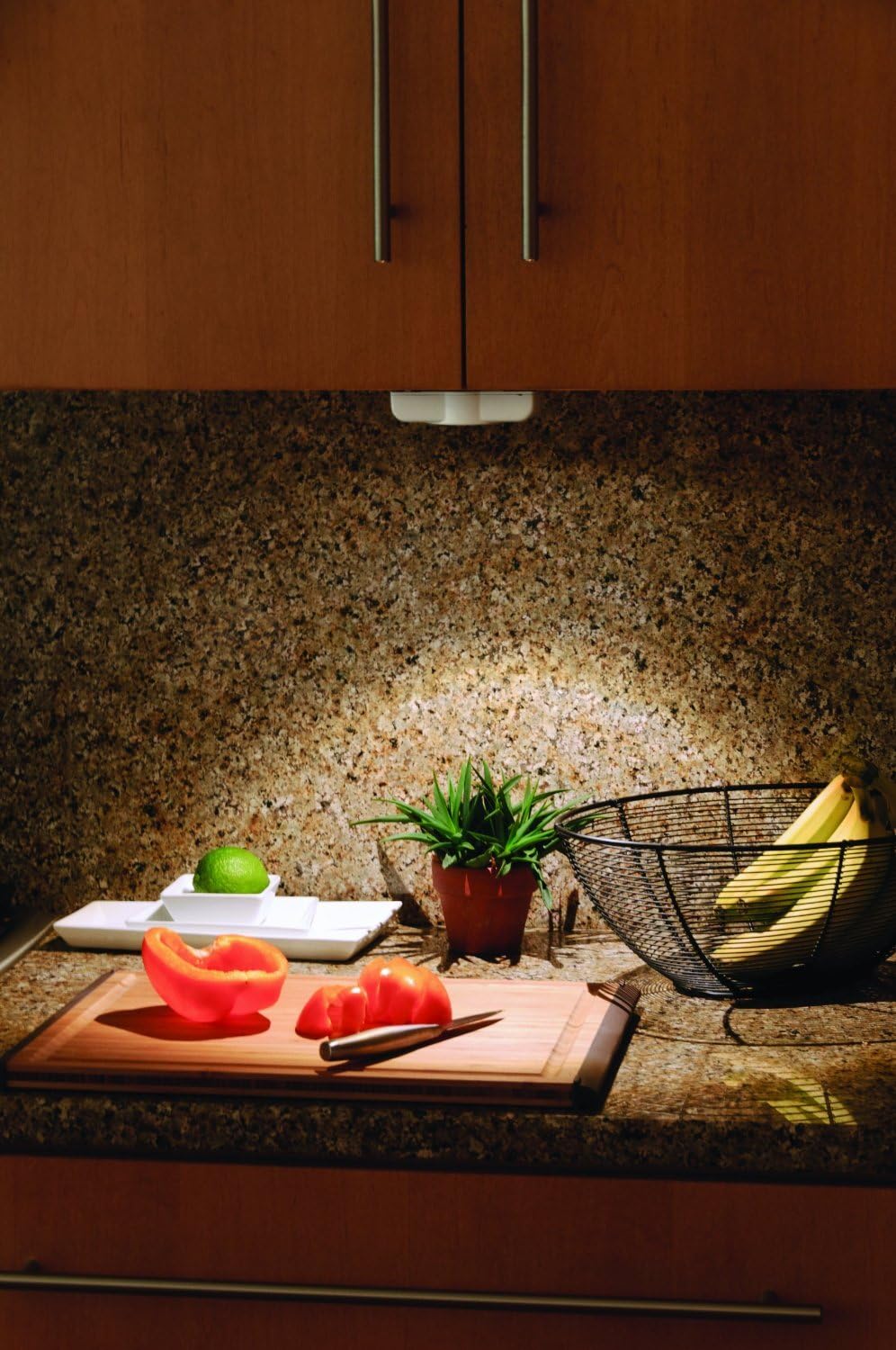 MR BEAMS MB850 LED Motion Sensor Task Light, Auto-Off Time Can Be Used Depending on Location, Battery Operated