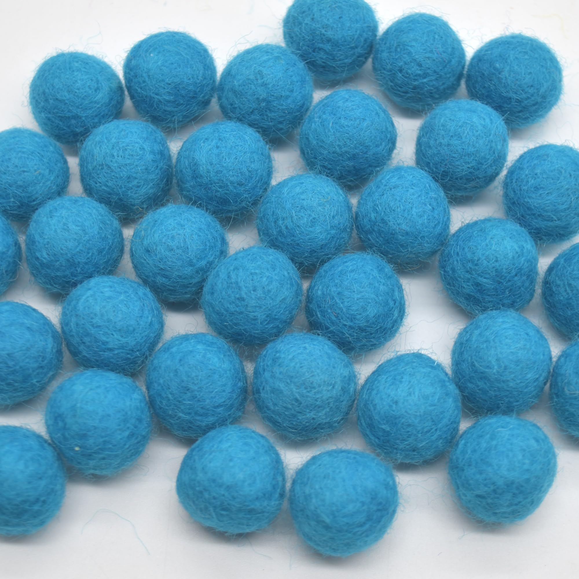 Oriental Direct based in West Yorkshire 100% Wool Felt Balls - 1.5cm - 25 Felt Balls - Teal Blue