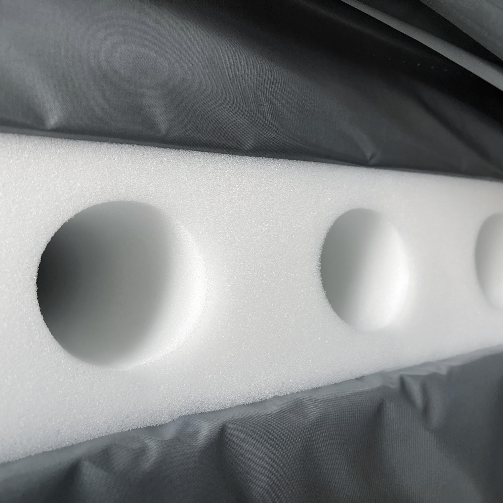 your GEAR ISO 3D - Komfortmatratze 200x73x10cm, Selbstfüllende Isomatte mit TPU Luftkammer – Outdoor Campingbett, Gästebett, Aufblasbare Luftmatratze, Isomatte selbstaufblasend, ganzjährig verwendbar
