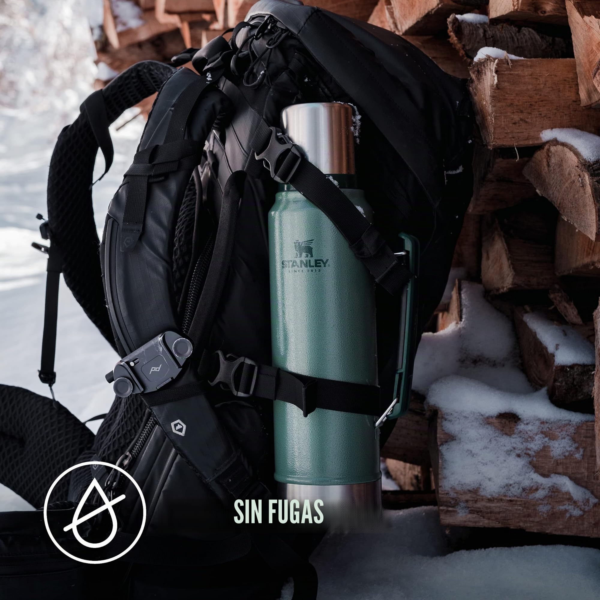 Stanley Classic Legendary Botella Termica 1 Litro - Mantiene Frío o Calor 24 Horas - Termo Cafe - Cantimplora Acero Inoxidable - Sin BPA - Apto Para Lavavajillas - Hammertone Green