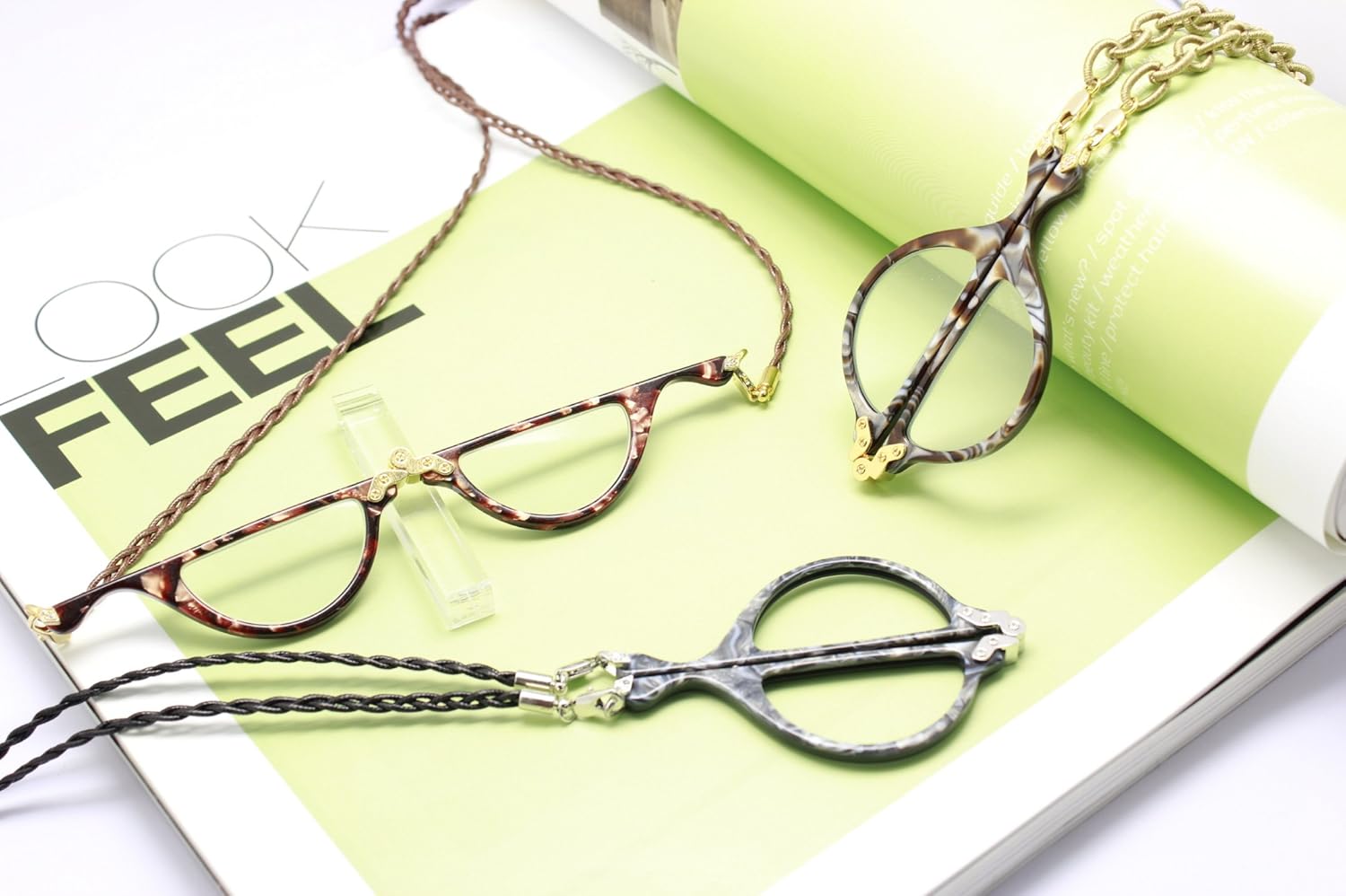 TSK Pendant Loupe 2 X Magnification Lens Diameter 40 × 20 mm Silk Chain SL – 3