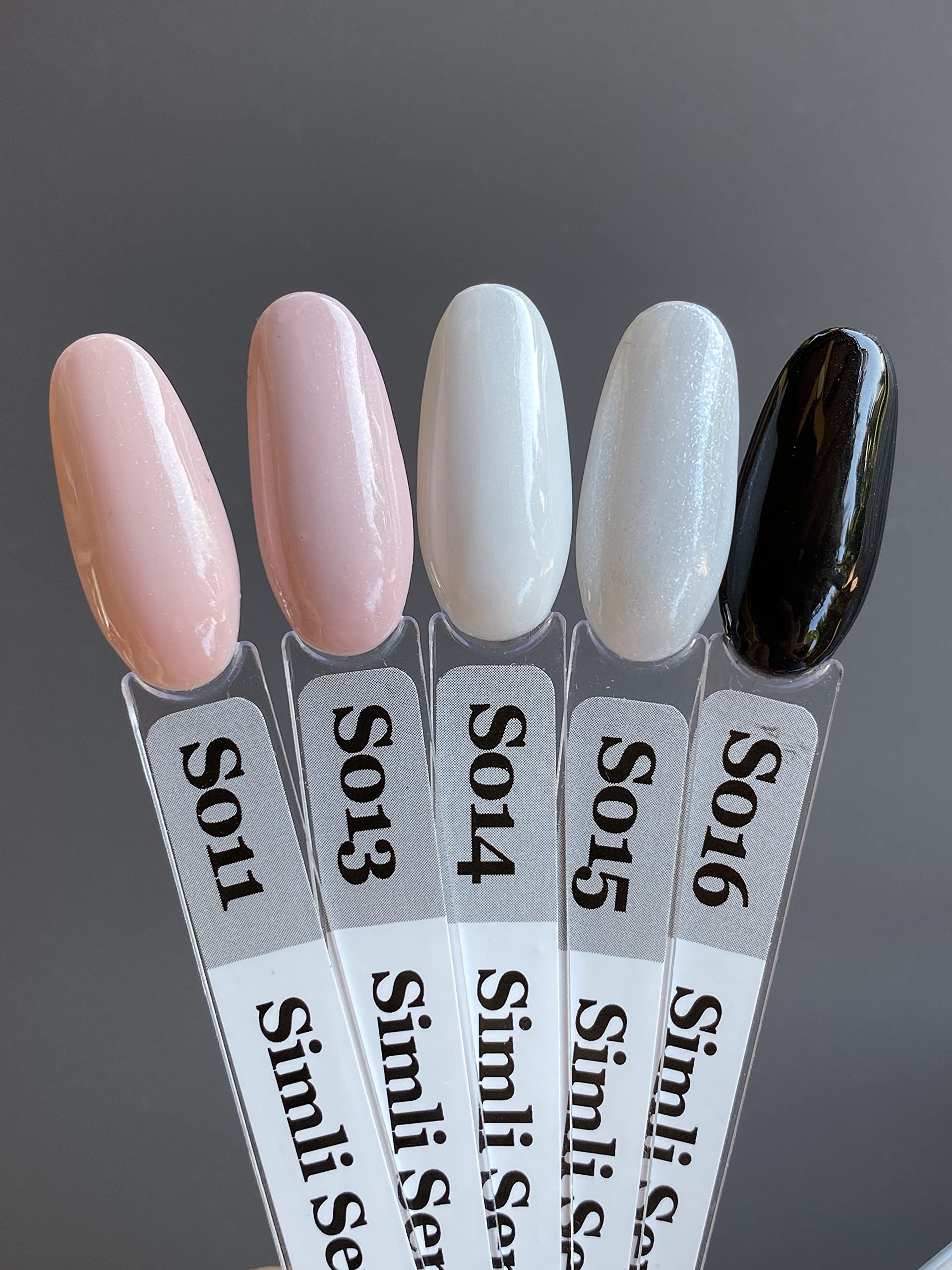 MOMO professional Kalıcı Oje S014 Simli Süt Beyazı 4 ml