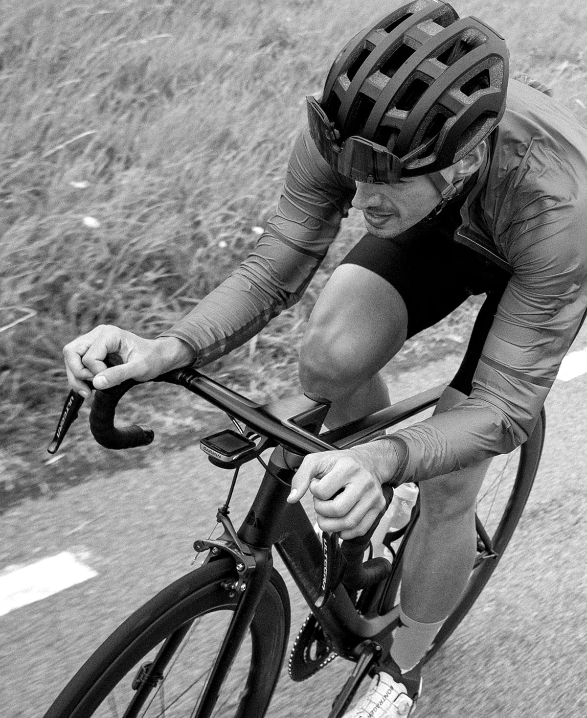 POC Ventral Lite Casco da bicicletta – Il nostro casco più leggero di sempre, con eccellente traspirabilità e maggiore resistenza strutturale per una protezione ottimale