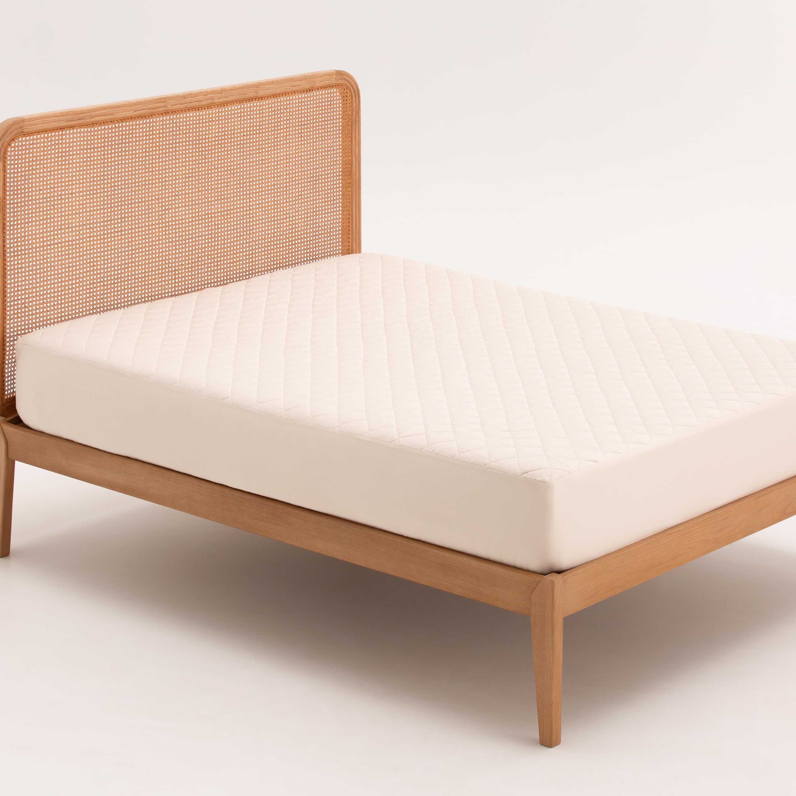 Hönia Protector Colchón, para Cama 150, 100% Algodón Natural, Sateen 300TC | Relleno 200GSM Algodón Puro | Tejido Sin Teñir y Sin Tóxicos | Certificado OEKO-TEX