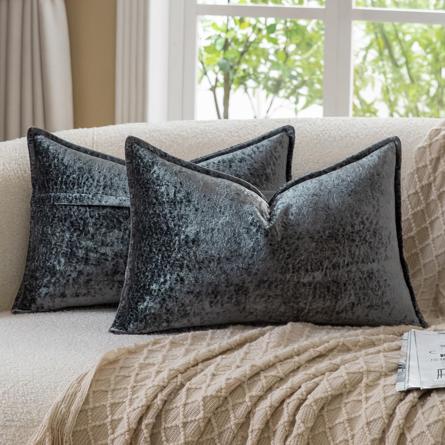 Madizz Decorative Vintage Chenille Cushion Covers Pack of 2 Plaid Couch Pillows Neutral Boho Farmhouse Pillow Cases Home Decor for Couch Sofa Bedroom Living Room 30x50 CM, Charcoal Black