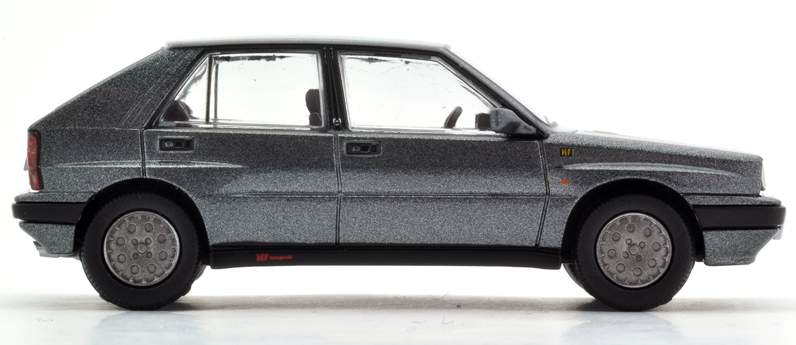 Amazon | トミカリミテッドヴィンテージ ネオ 1/64 LV-N136a ランチア