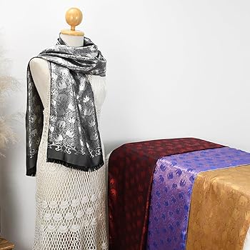 Èaphi エフィ INDIA PATTERN SATIN SCARF INDIA PATTERN SATIN SCARF
