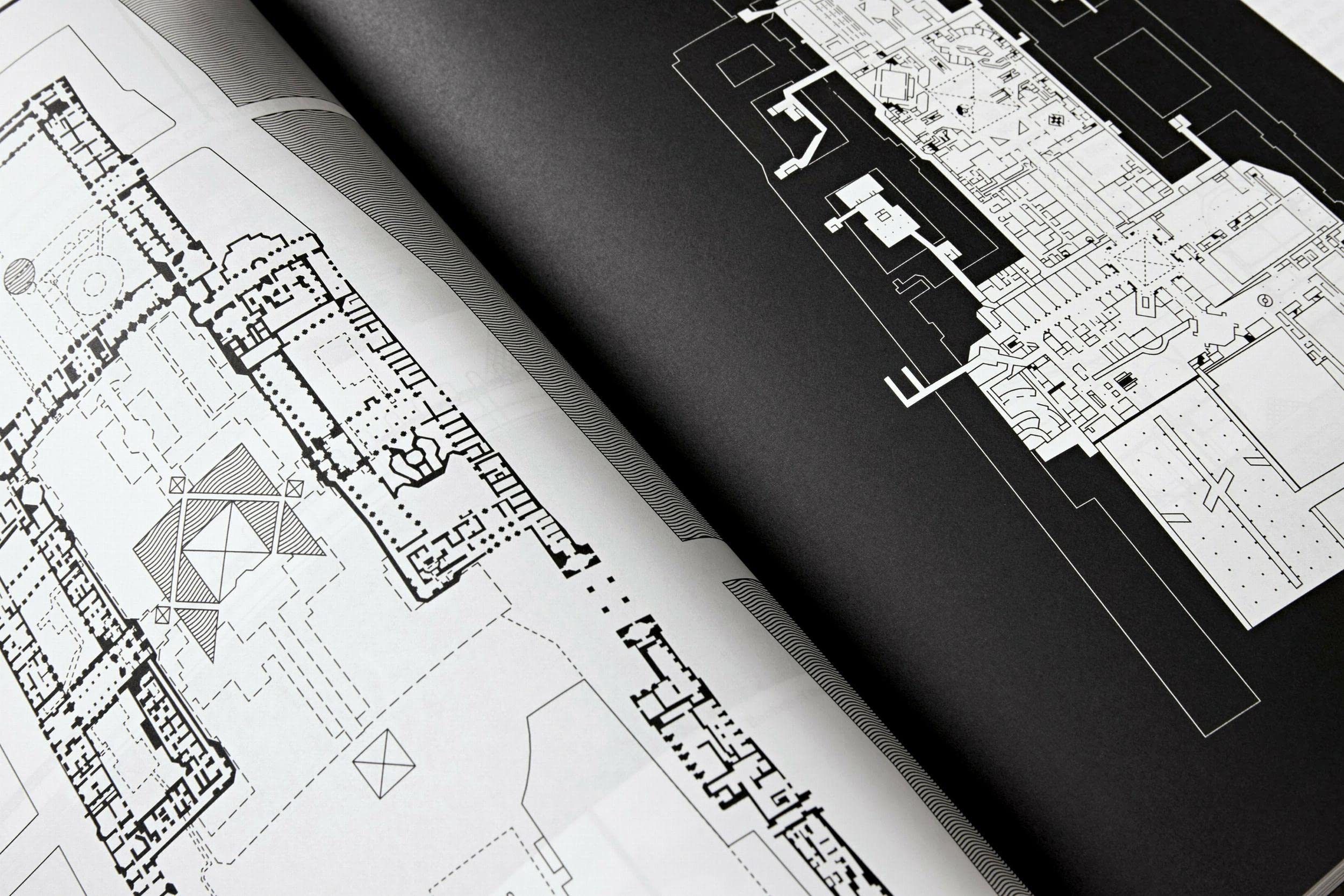 Bjarne Mastenbroek. Dig it! Building Bound to the Ground (Varia)