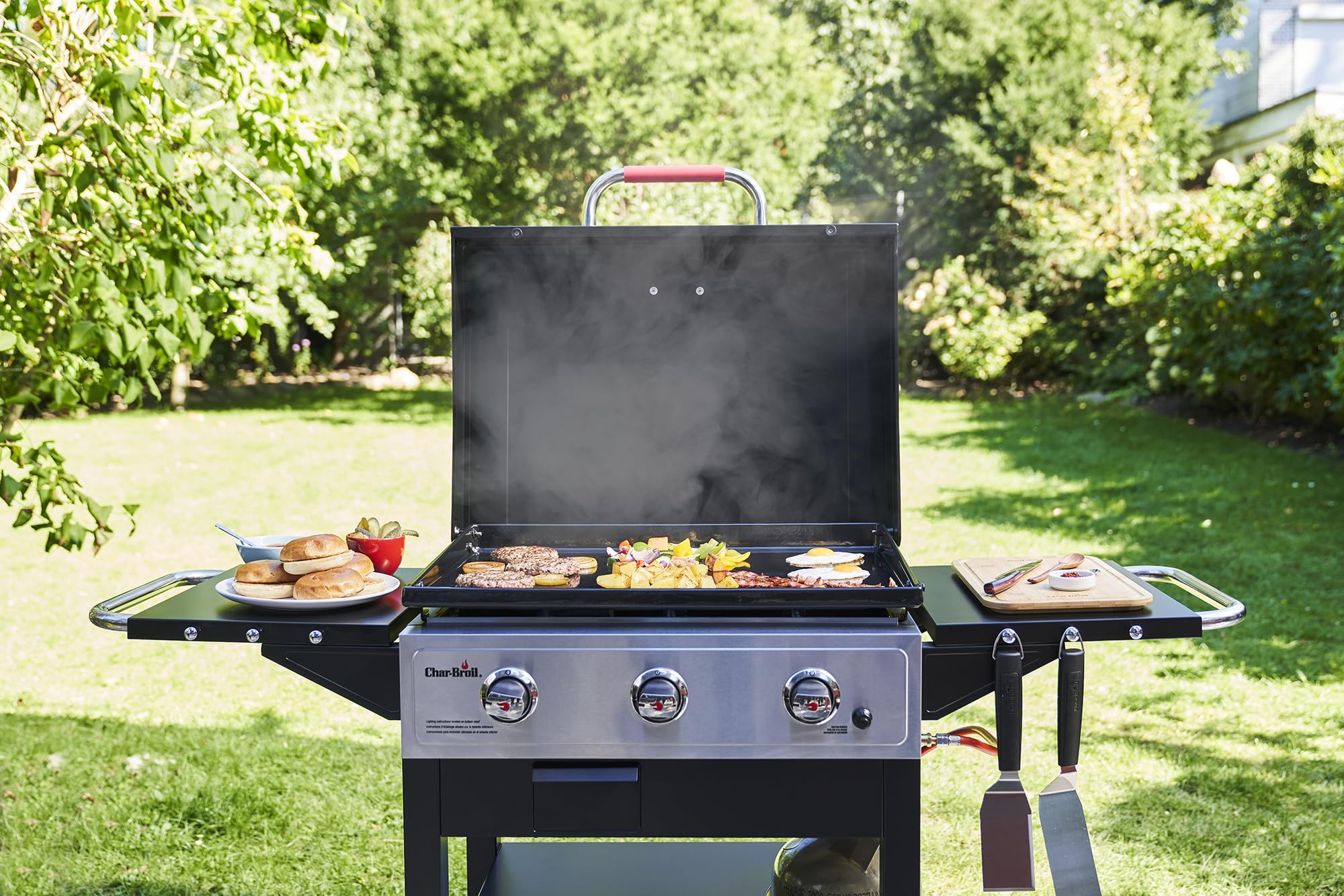 Char-Broil Griddle 3400 Barbecue à Gaz, Plaque en Fonte 48 x 68 cm, Bac de Récupération des Graisses et de l'eau, Allumage Électronique