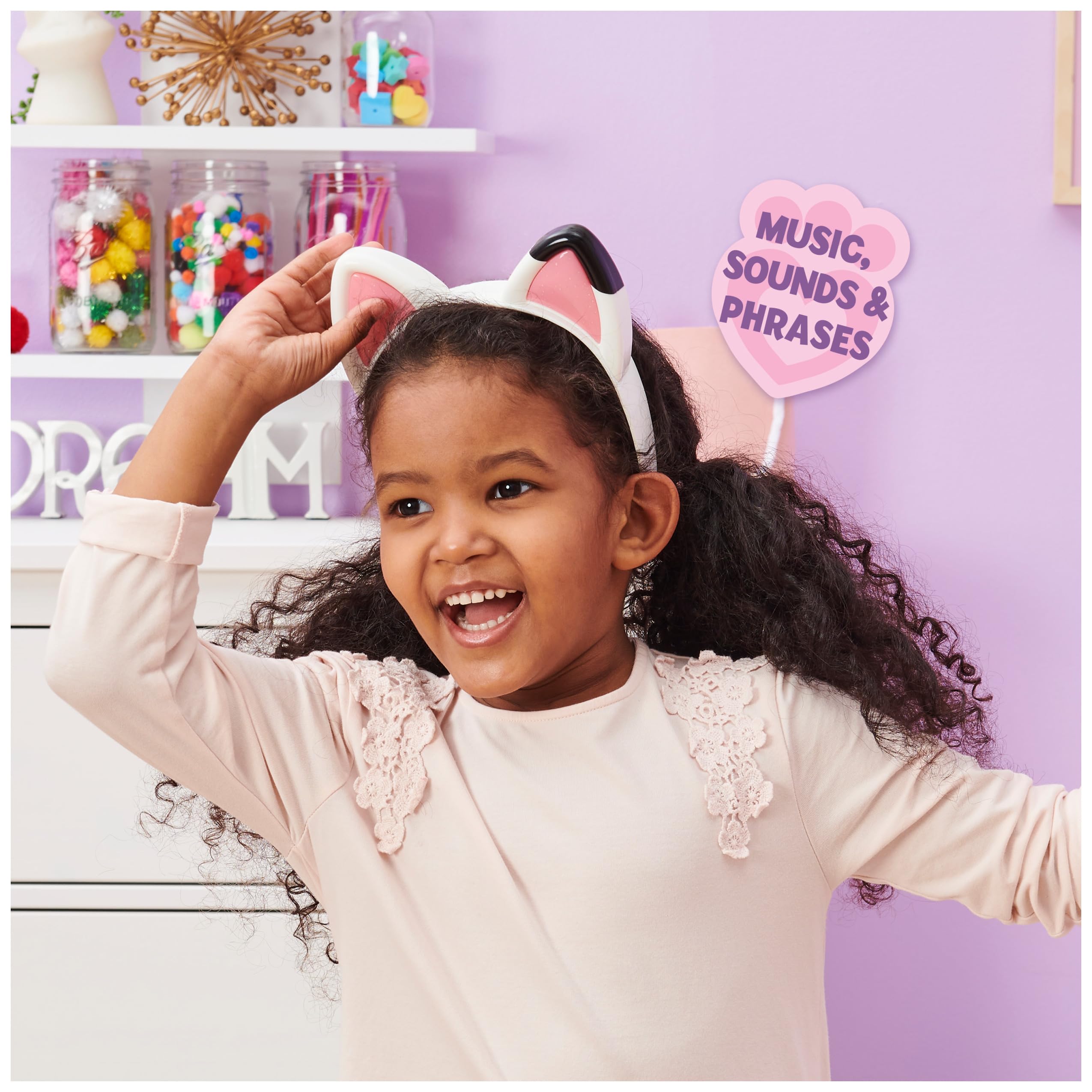 Marca: DREAMWORKS GABBY'S DOLLHOUSE La Casa de Muñecas de Gabby - Orejas de Gato Mágicas Gabby's Dollhouse: con Luces, música, Sonidos y Frases - Juguetes Niñas 3 años + Regalo Niña 3 años + in use