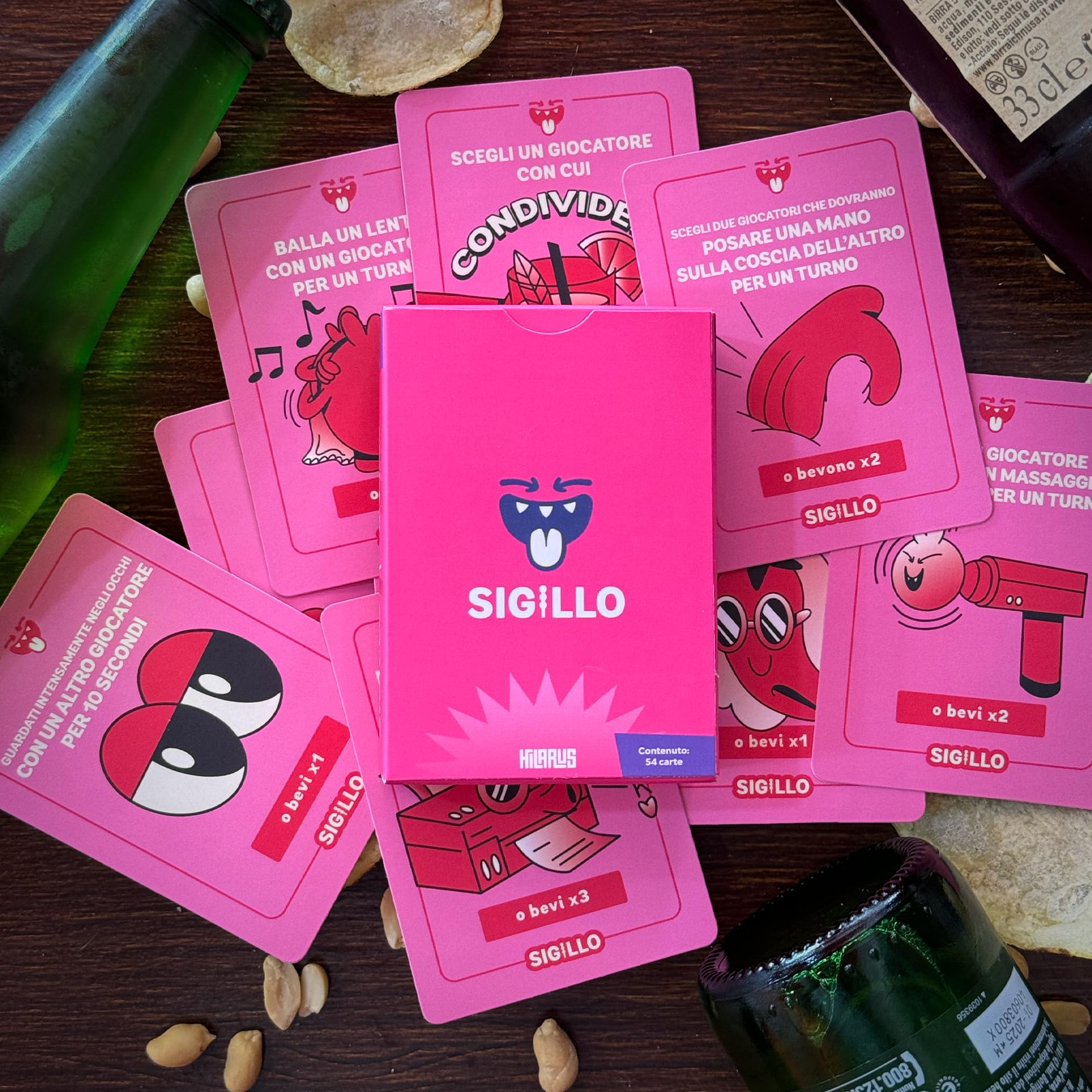SIGILLO - Giochi da Tavolo Adulti Hot Alcolici di Carte per Bere ideale per serate tra amici - Idee Regalo per Lei e Lui, per Natale, Amica, Amiche - Regali Simpatici e Divertenti