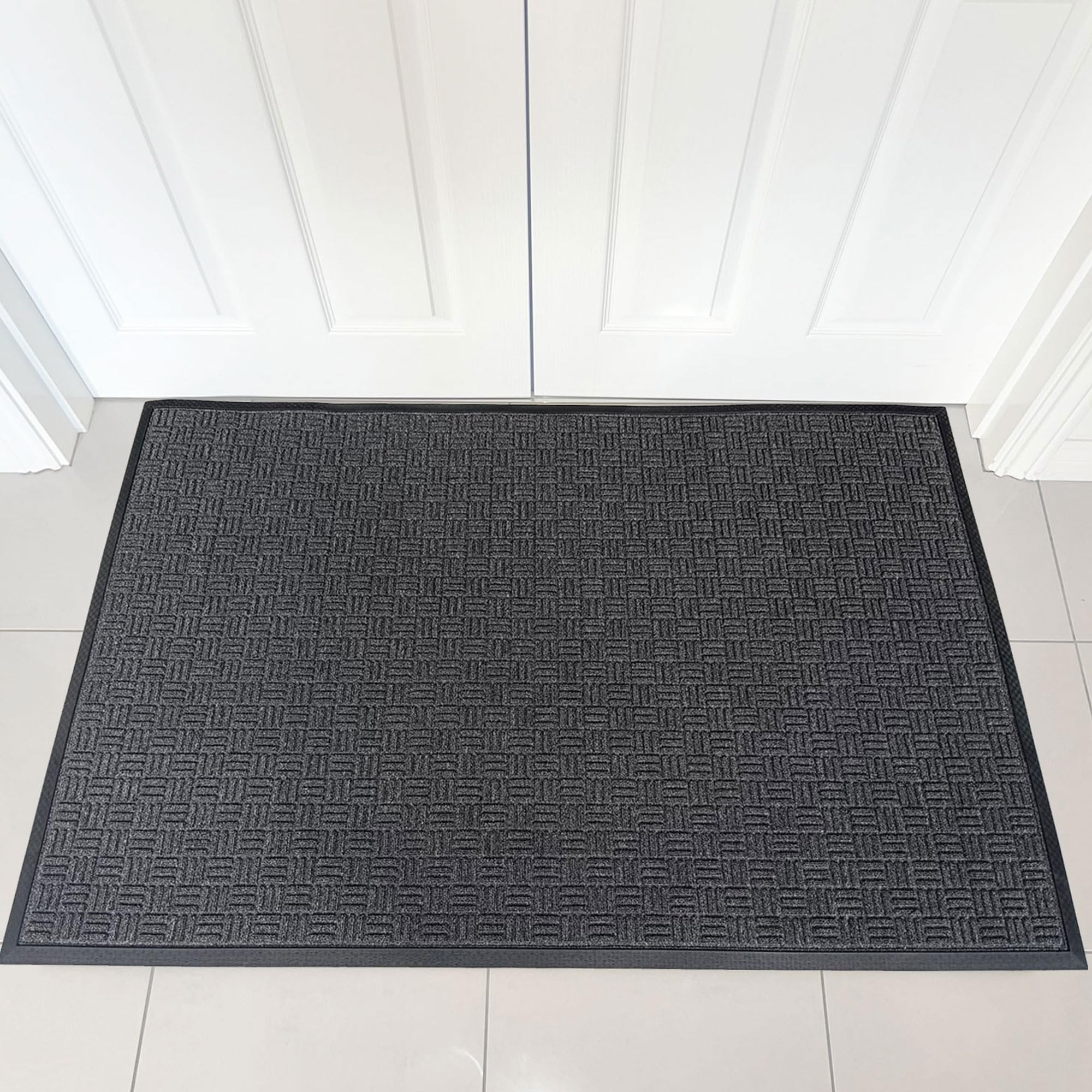 Ultralux Felpudo de entrada premium para interior y exterior, 90 x 60 cm, absorbente y resistente, con parte trasera de goma antideslizante impermeable para zonas de alto tráfico, color gris oscuro