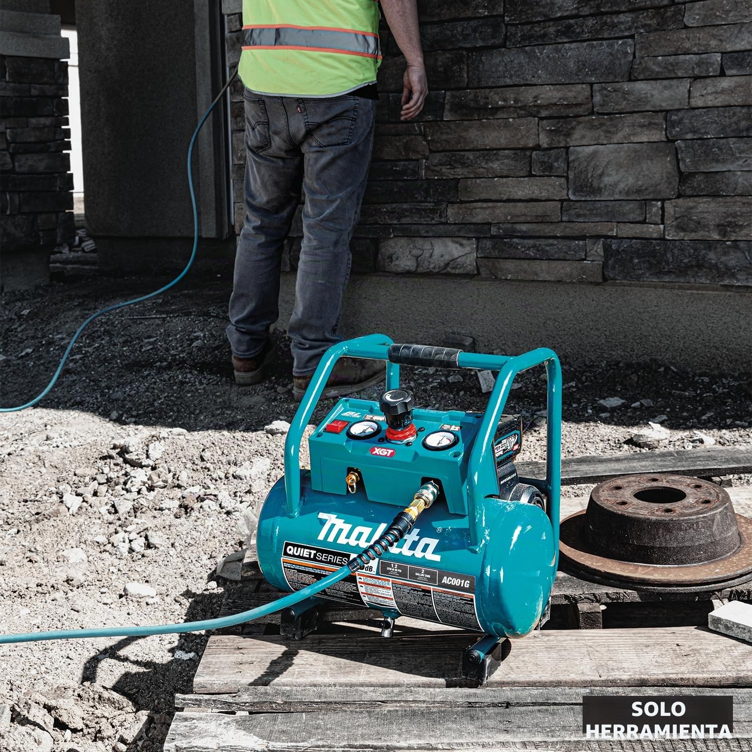 Makita AC001GZ - Compresor de batería (9,3 bar, 40 V, máx. (sin batería, sin cargador)