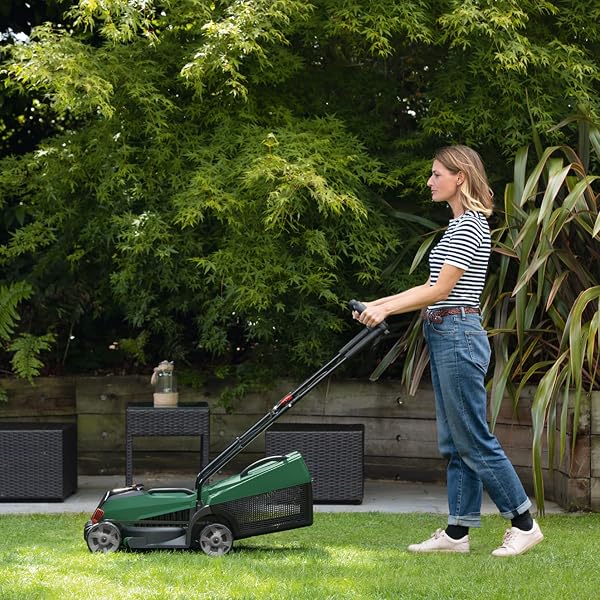 Bosch Home and Garden CityMower 18V-32-300 Battery Powered Lawn Mower (18 Volt, 1 Battery, Cutting Width: 32 cm, Spread up to 300 m², in Cardboard Box) - 3