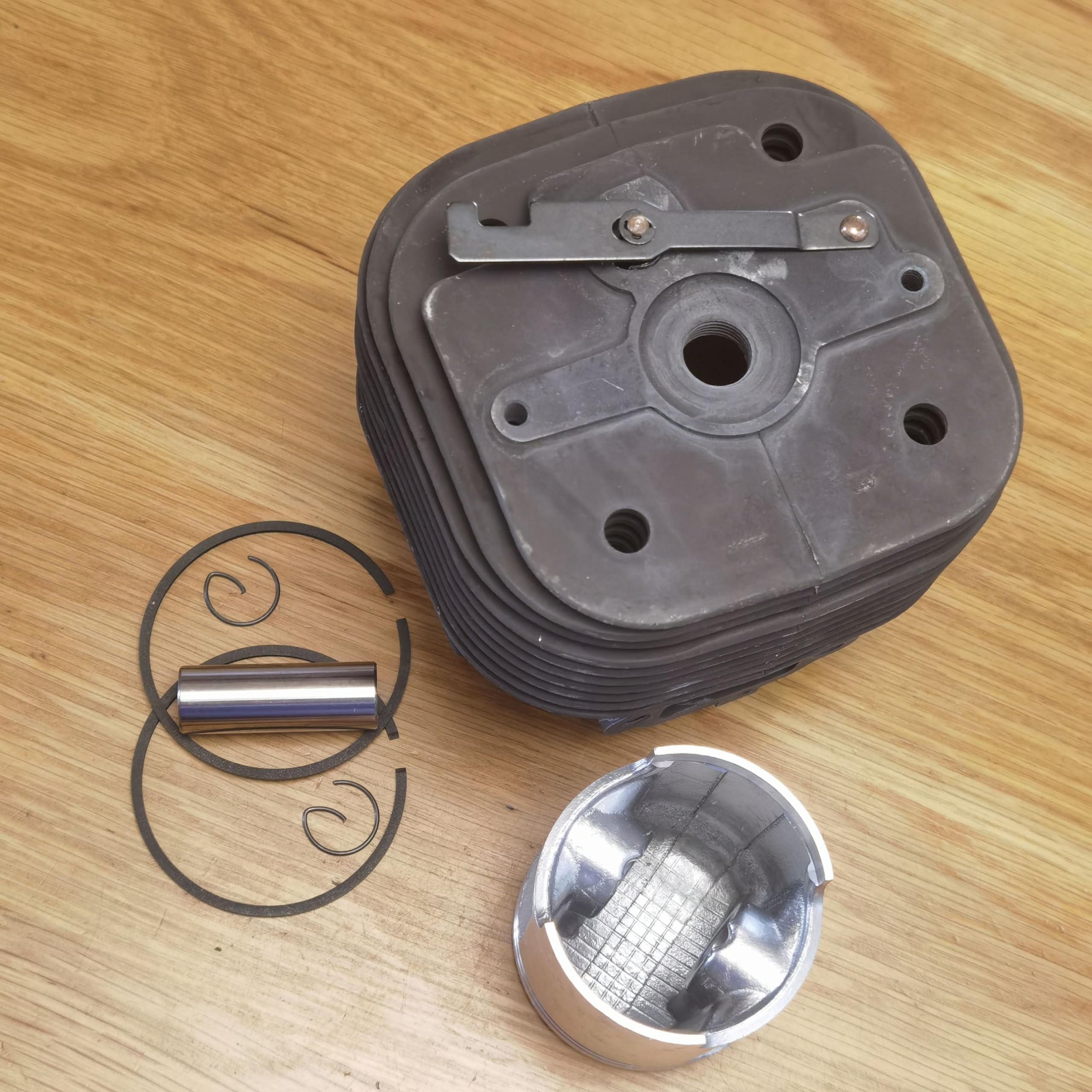 HUILA 070 Zestaw tłoka cylindra 58 mm pasuje do 070 Nikasil Plated Chainsaw Części zamienne