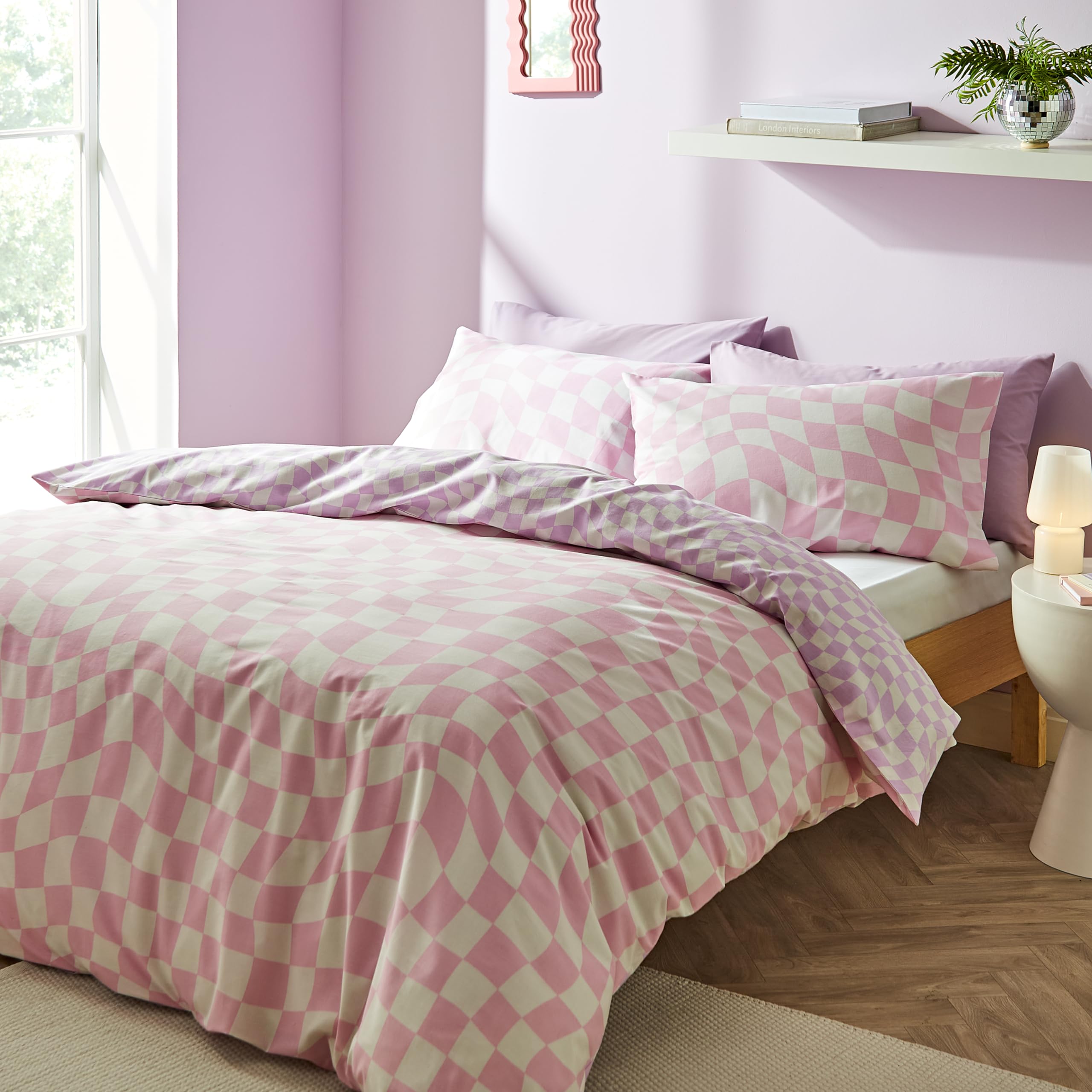 Sassy B Bedding Checkerboard Wave Reversible Double Duvet Cover Set with Pillowcases Pink