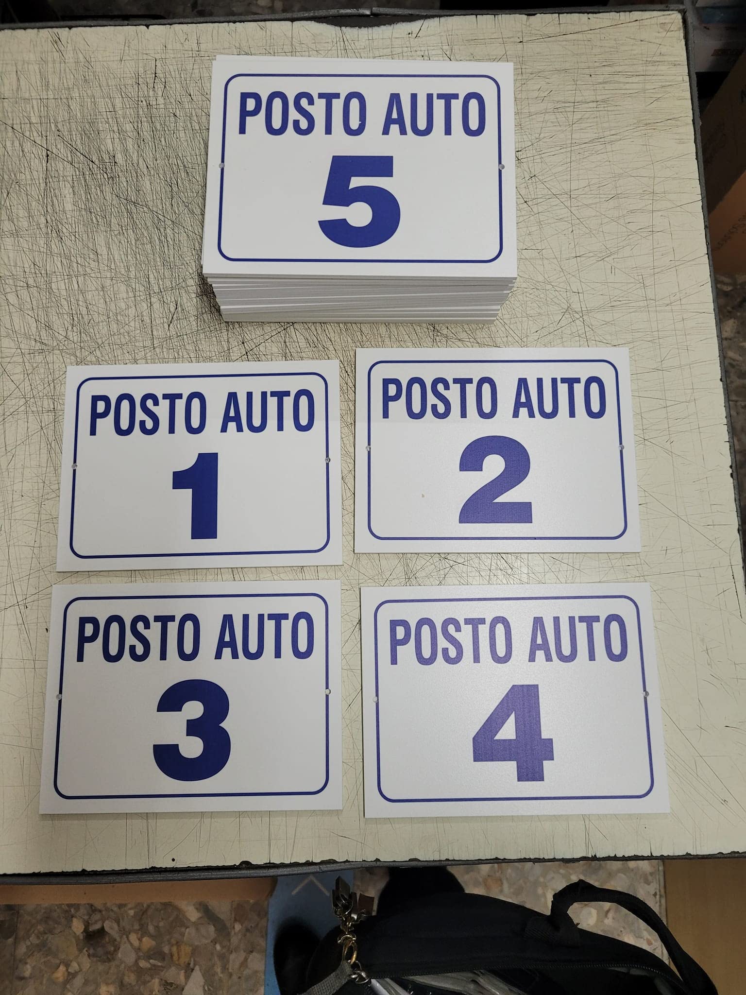 ricevi 5 PEZZI, targa FOREX posto auto per condominio numerata da 1 a 5 o numeri a scelta targa 20x15 CM da appendere in parcheggio