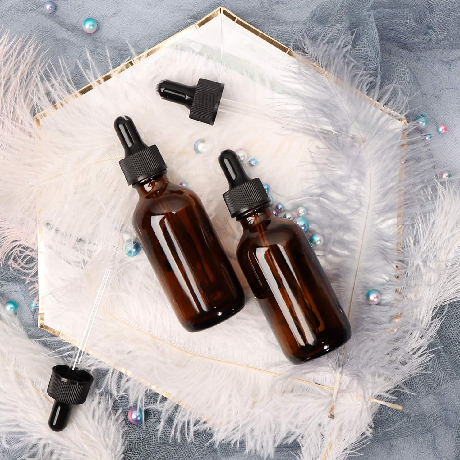 Confezione da 24 flaconi in vetro ambrato da 60 ml, con contagocce in vetro per oli essenziali, profumi (pennello, imbuti, 2 contagocce extra, 36 etichette e misurino da 30 ml inclusi)