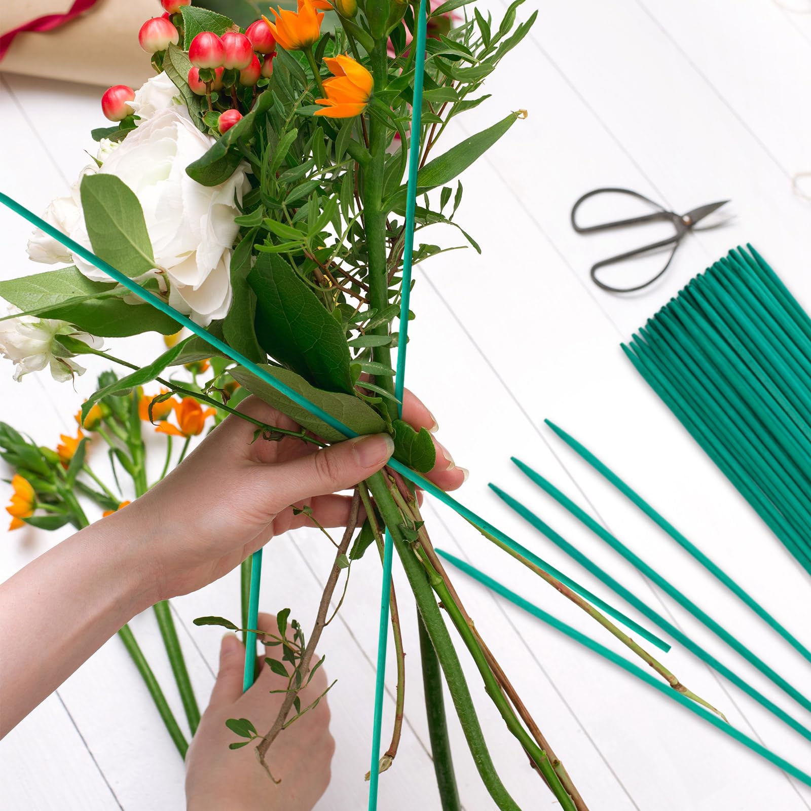 KINGLAKE, bastoncini di supporto per piante, 60 cm, colore: verde, 50 pezzi